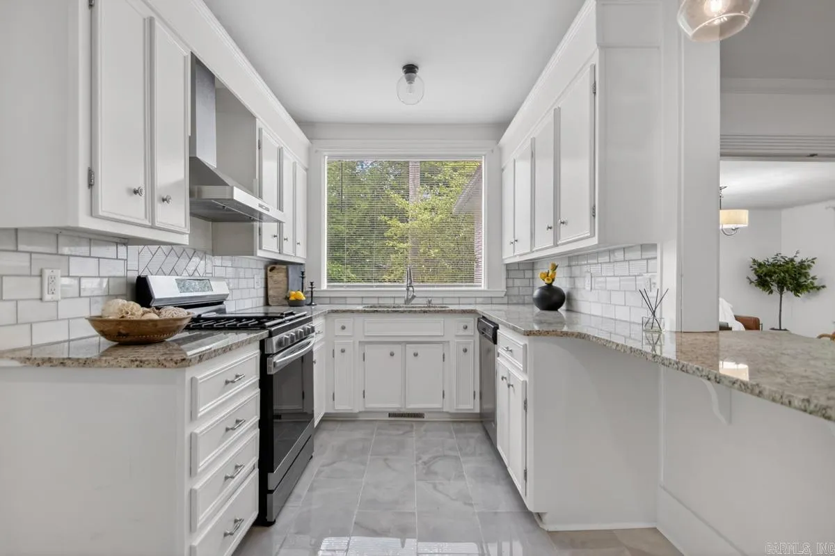 Property at 5112  P - Image 10