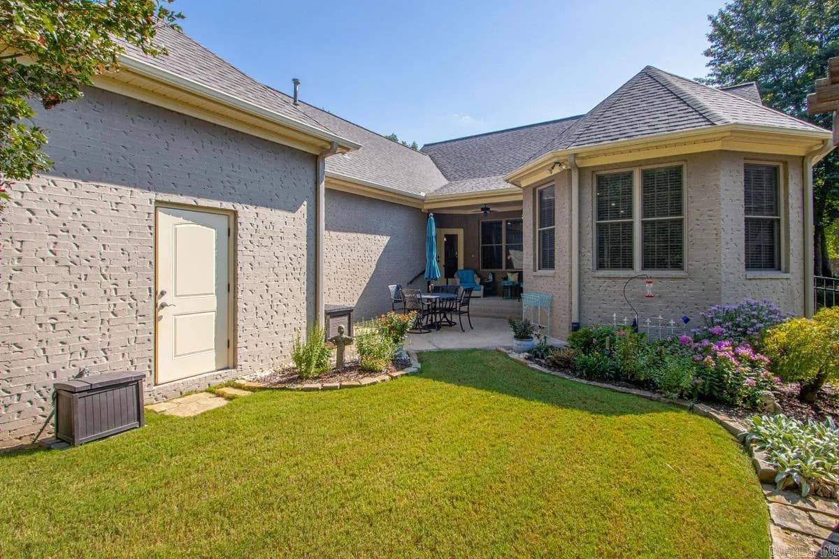 Property at 146  Garden gates circle - Image 5