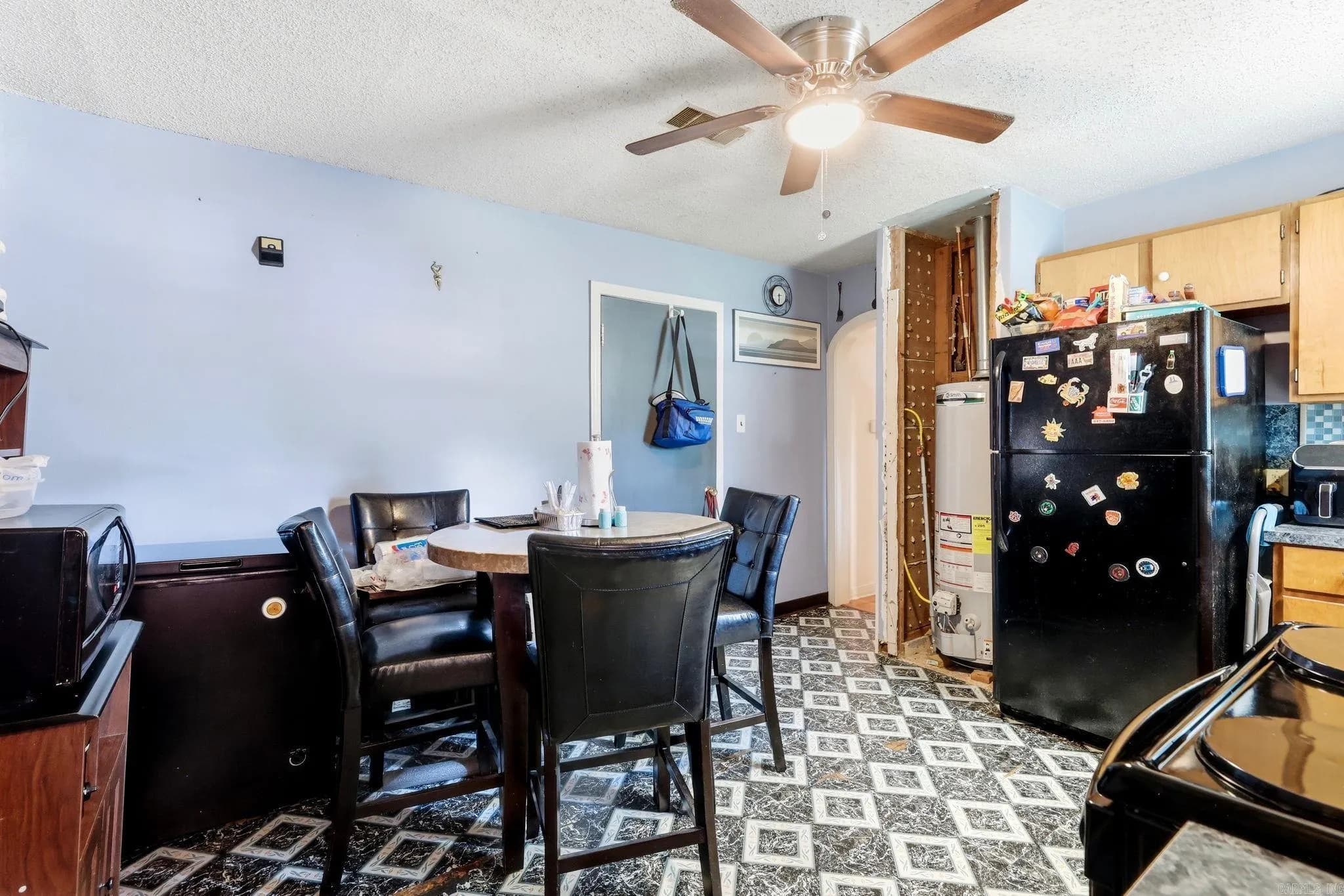 Property at 35  Neal - Image 7