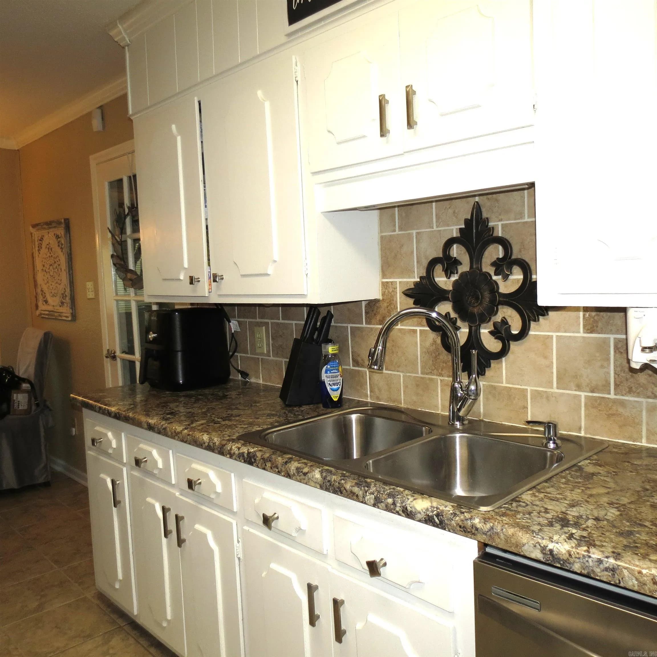 Property at 2504 W 42nd - Image 28