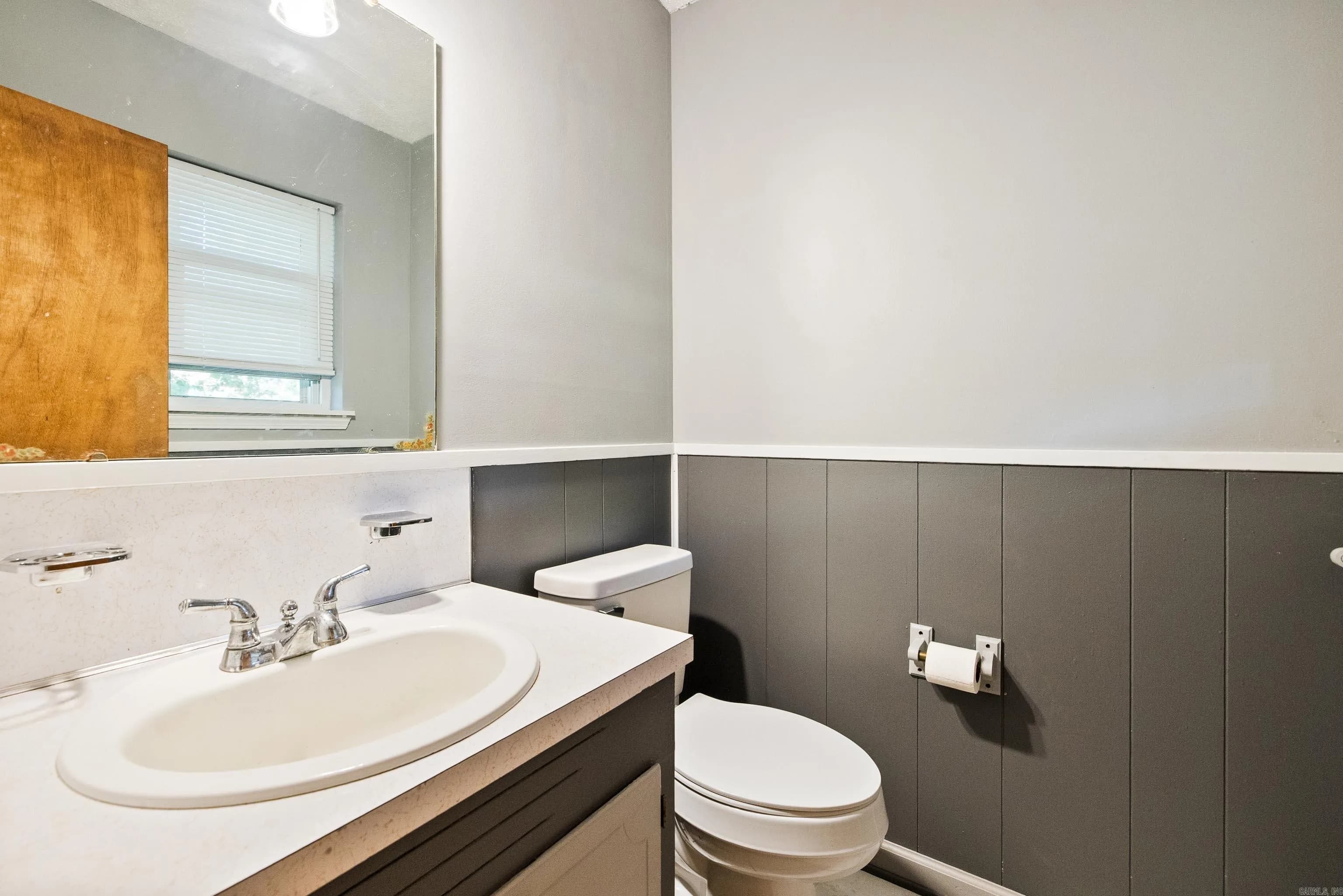 Property at 1309  Kelly - Image 15