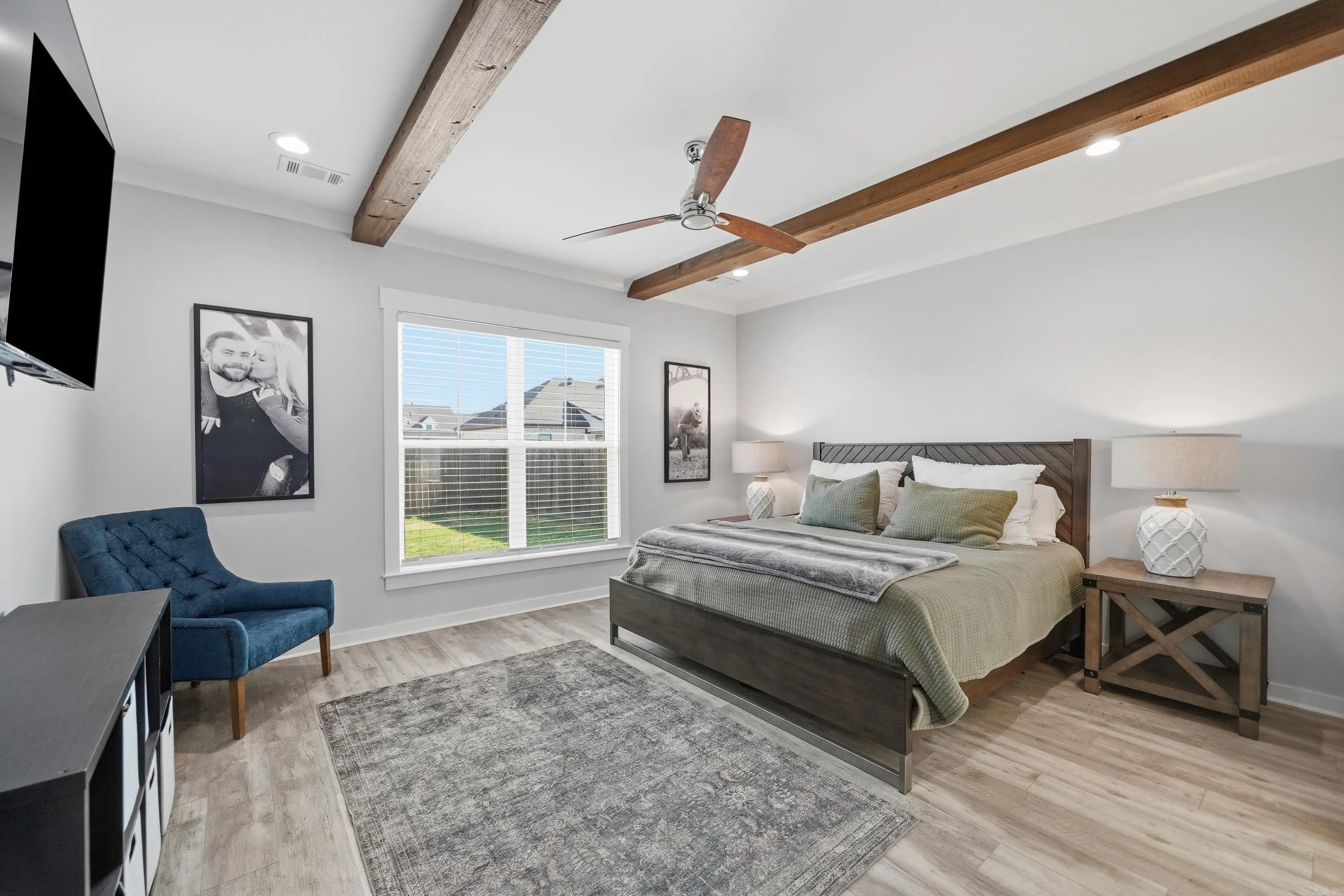 Property at 2319  Pleasant - Image 17