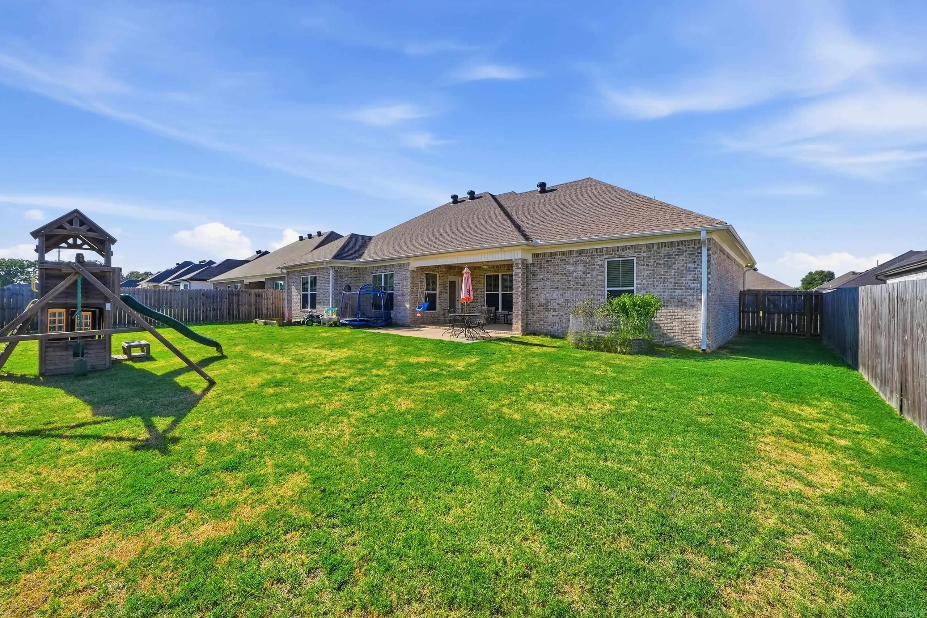 Property at 2319  Pleasant - Image 44