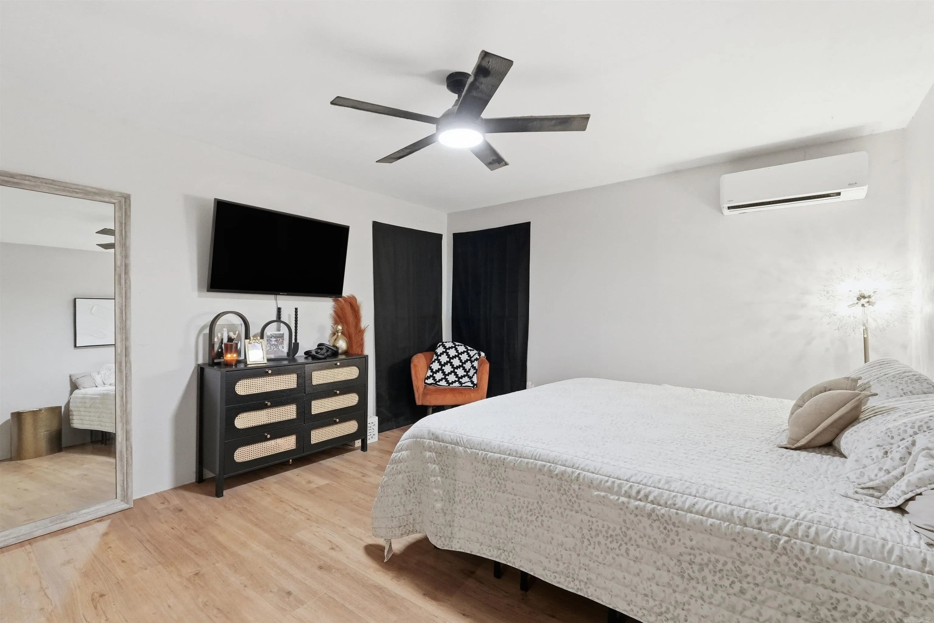 Property at 1003 W Moline - Image 17