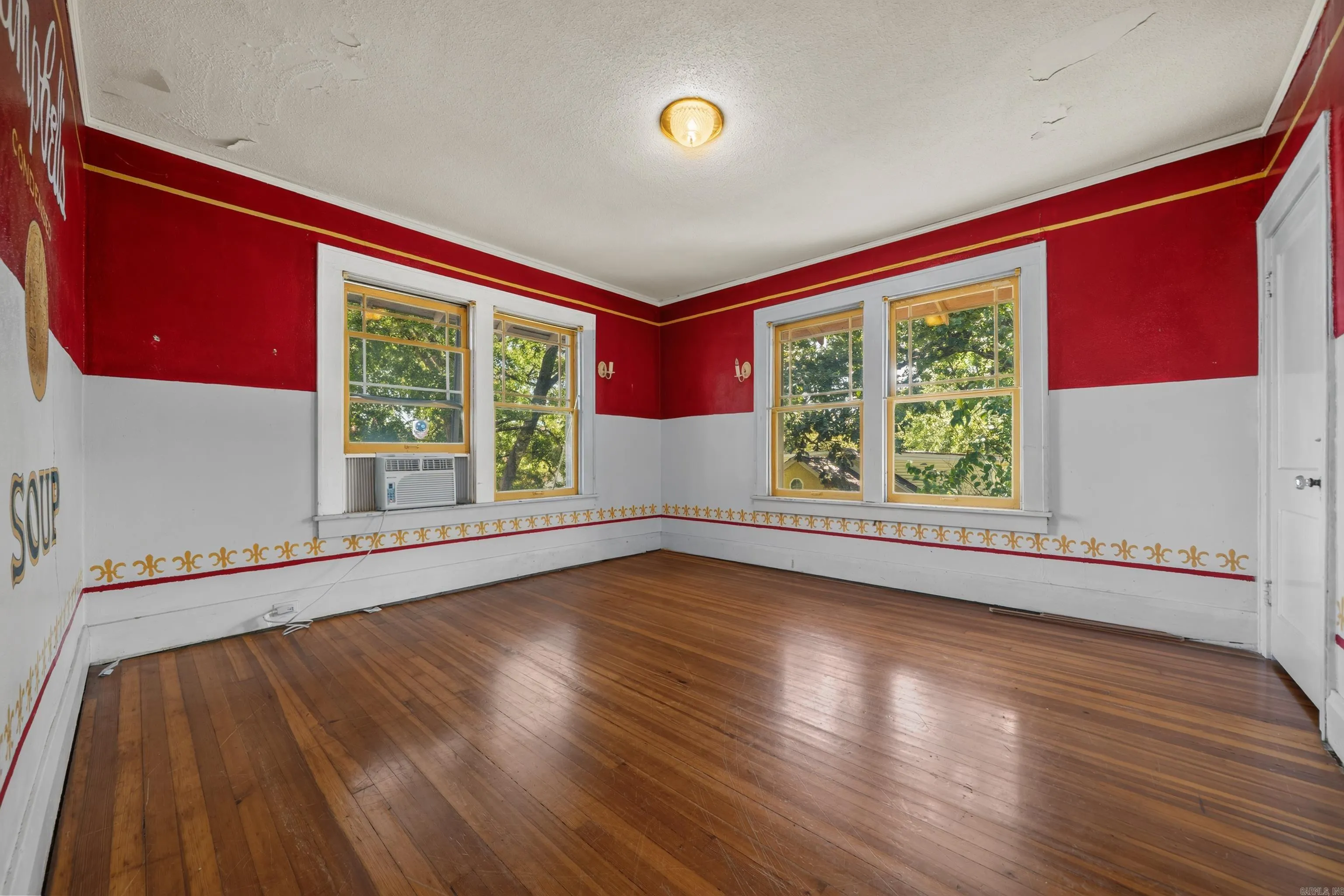 Property at 539  Prospect - Image 22