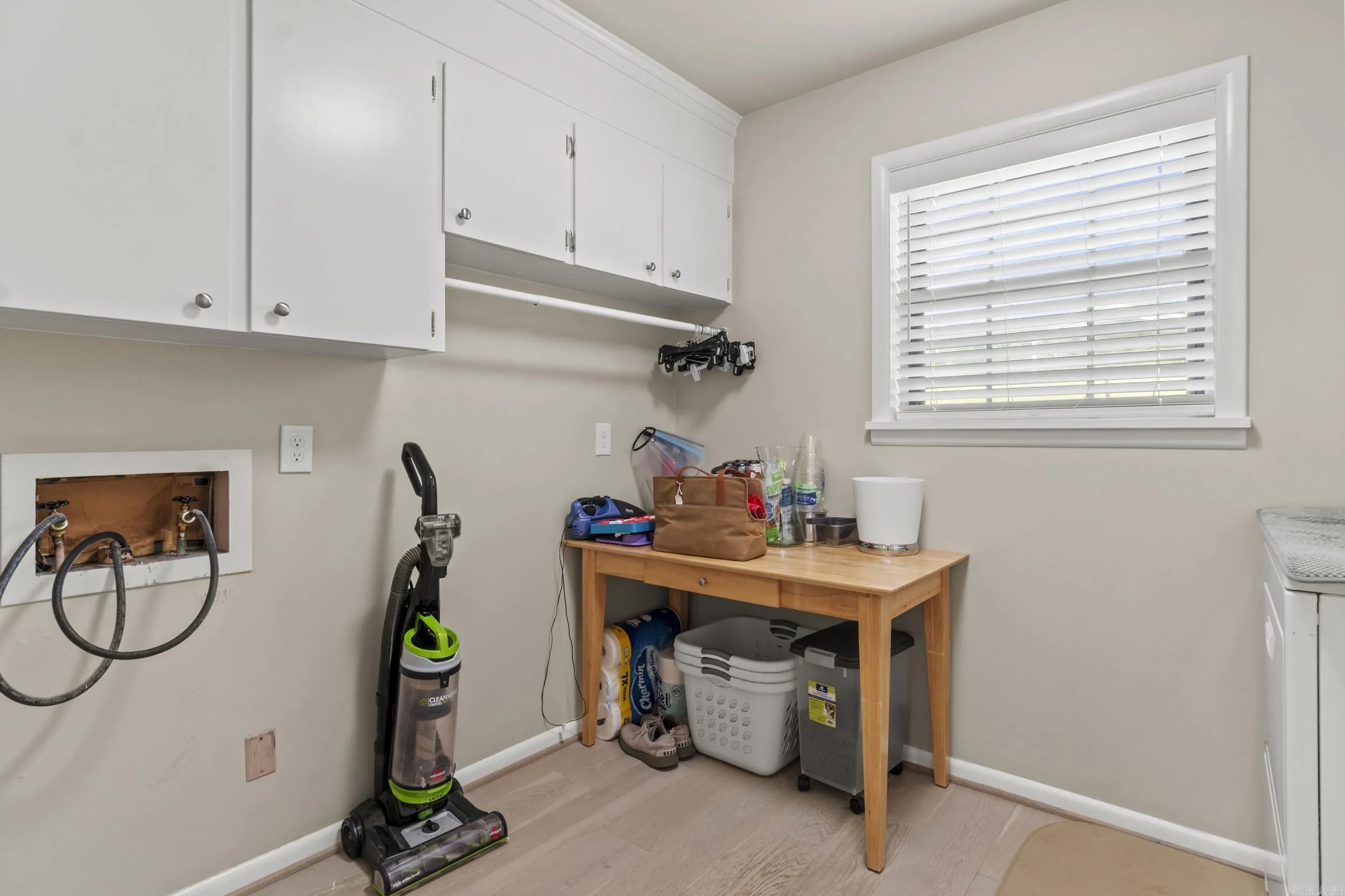 Property at 816  Hall - Image 19