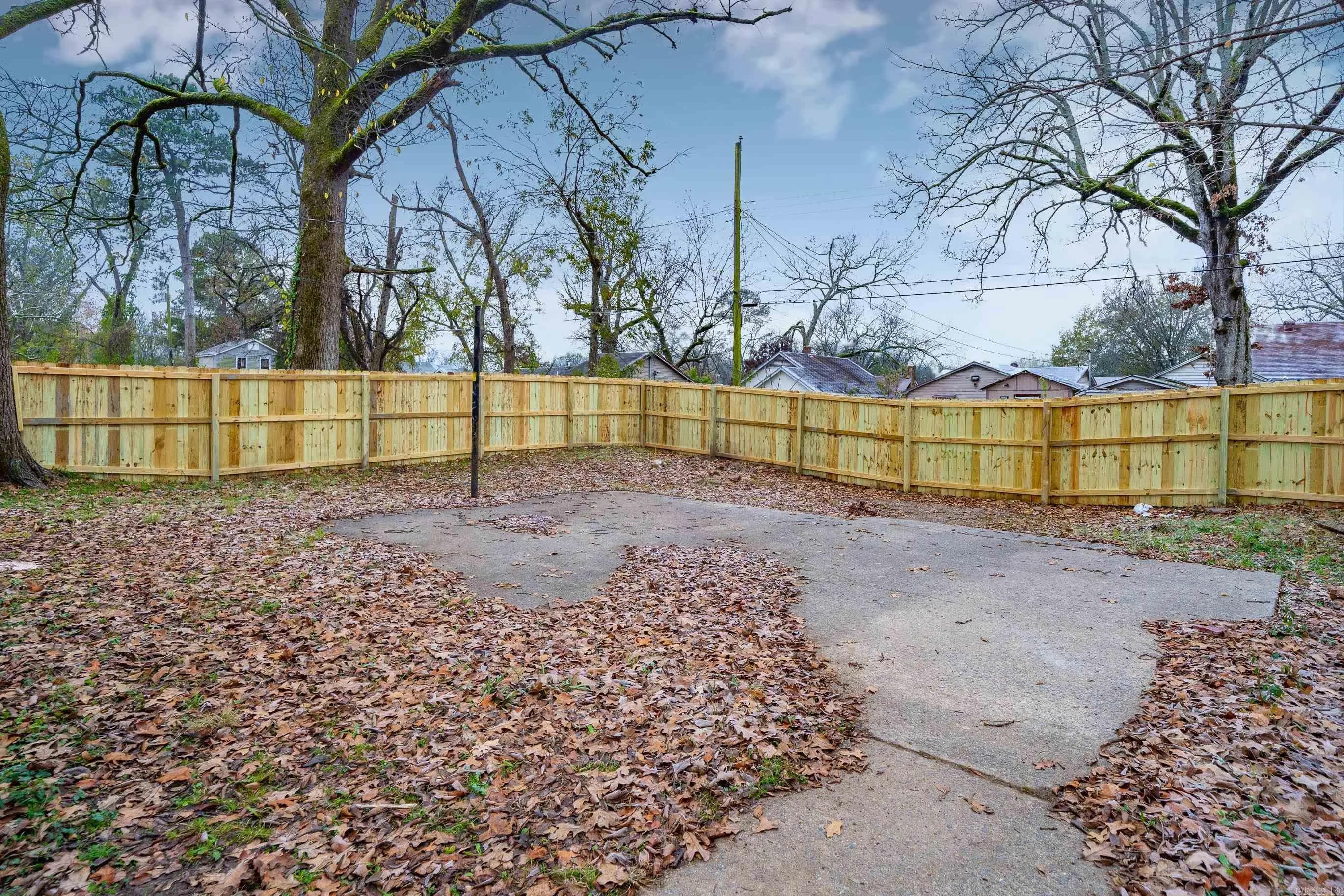 Property at 2118 S Pine - Image 22
