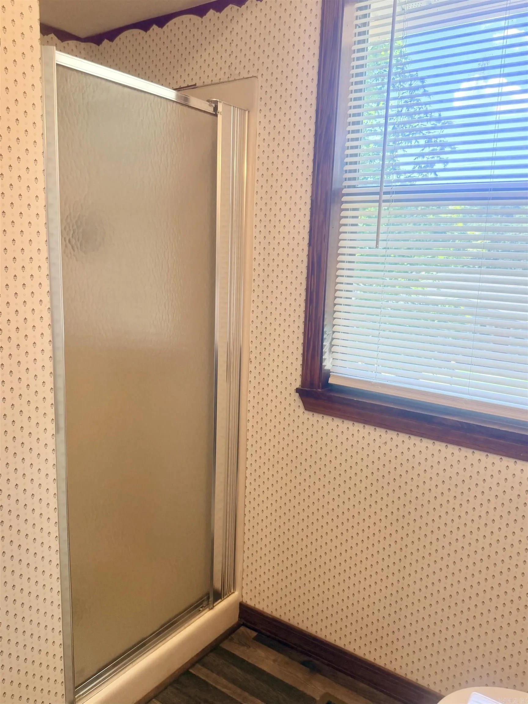 Property at 103  Woodcove - Image 23