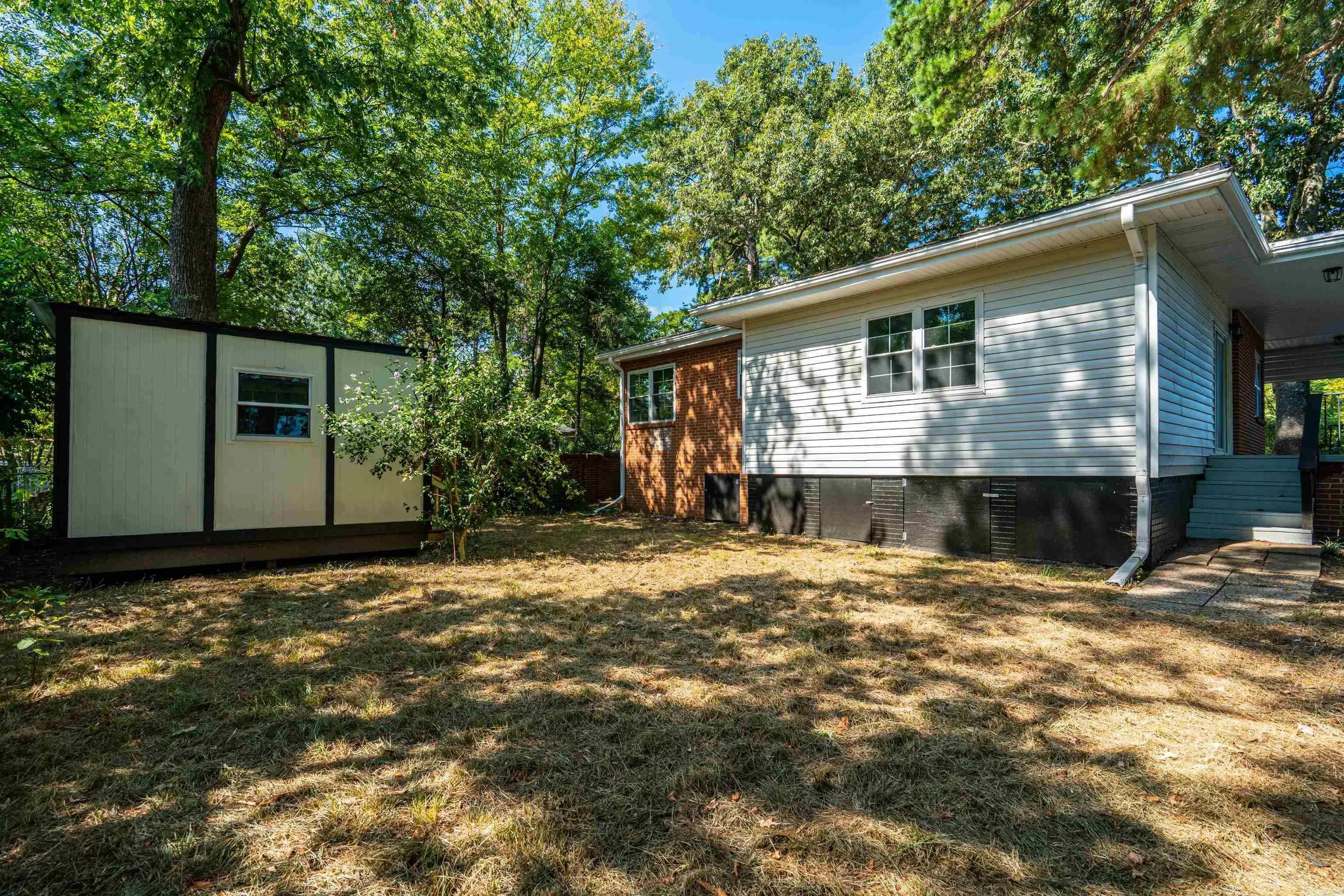 Property at 513  Cherry - Image 2