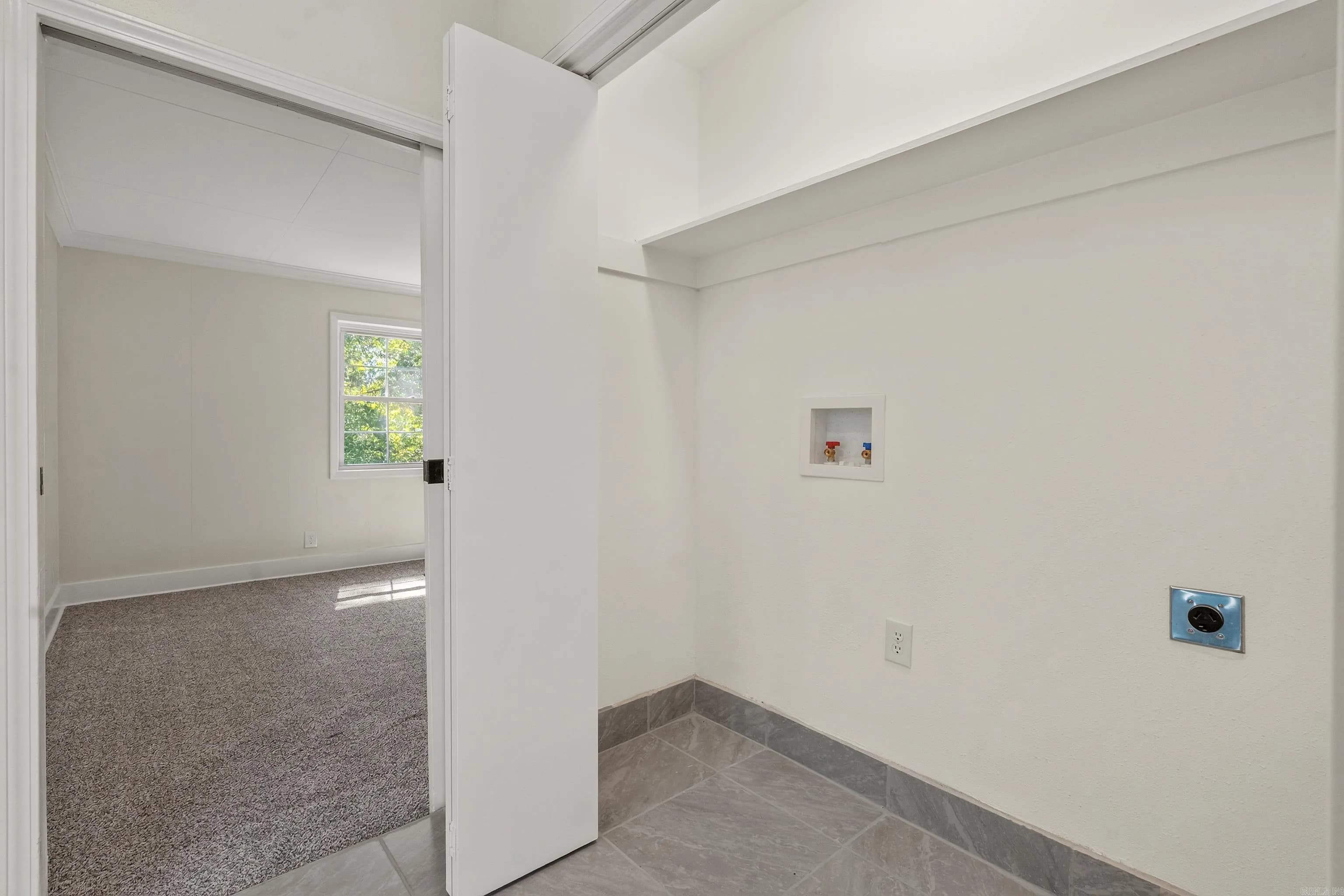 Property at 513  Cherry - Image 26