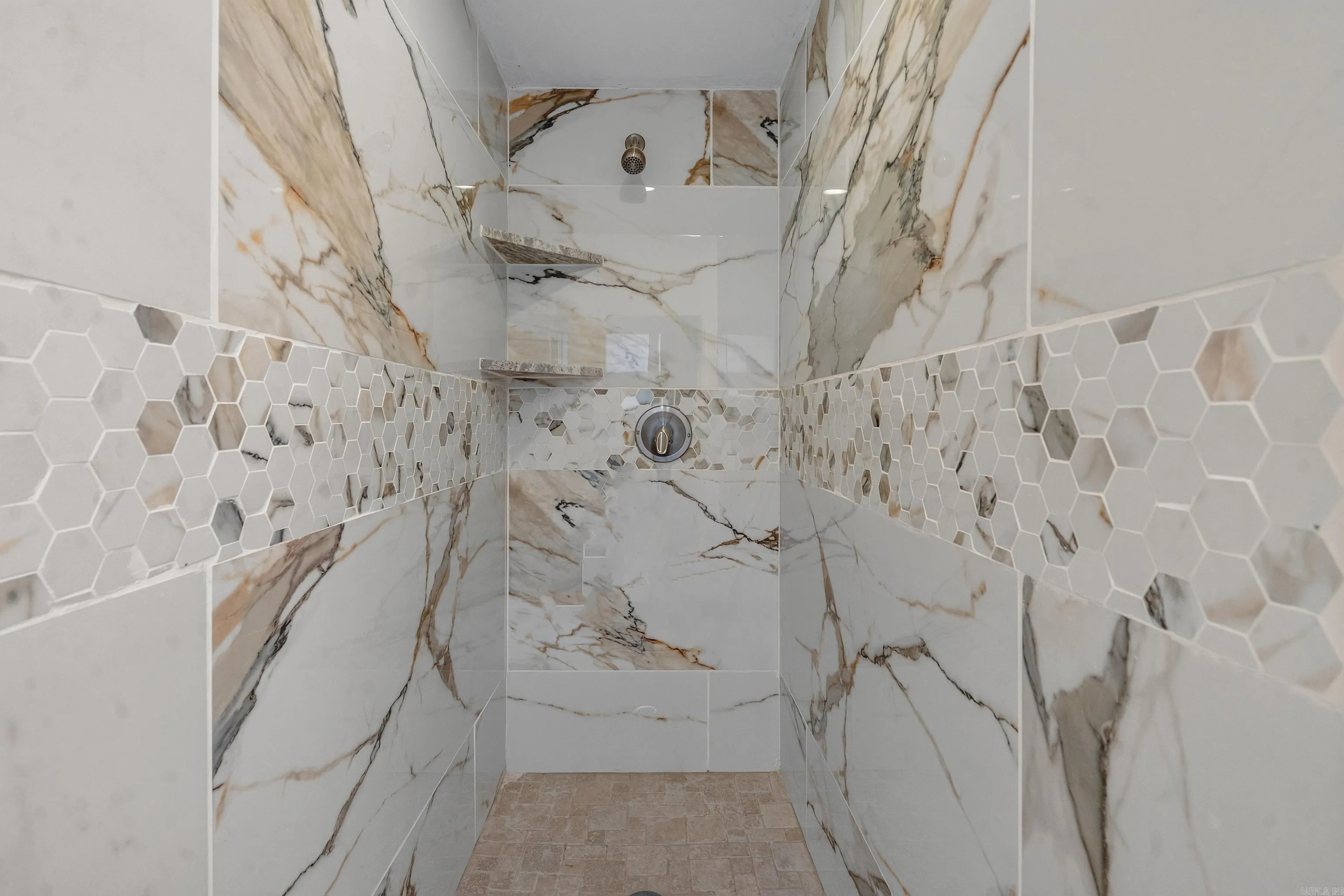 Property at 513  Cherry - Image 19