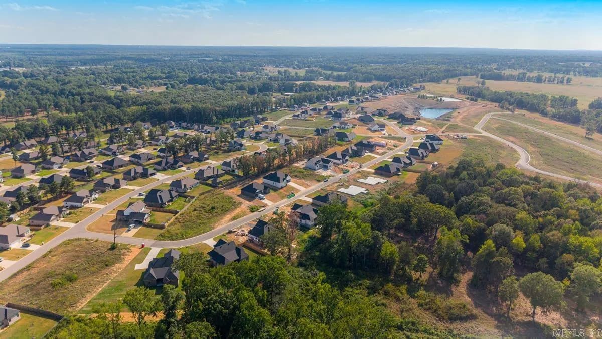 Property at 108  Michael - Image 45