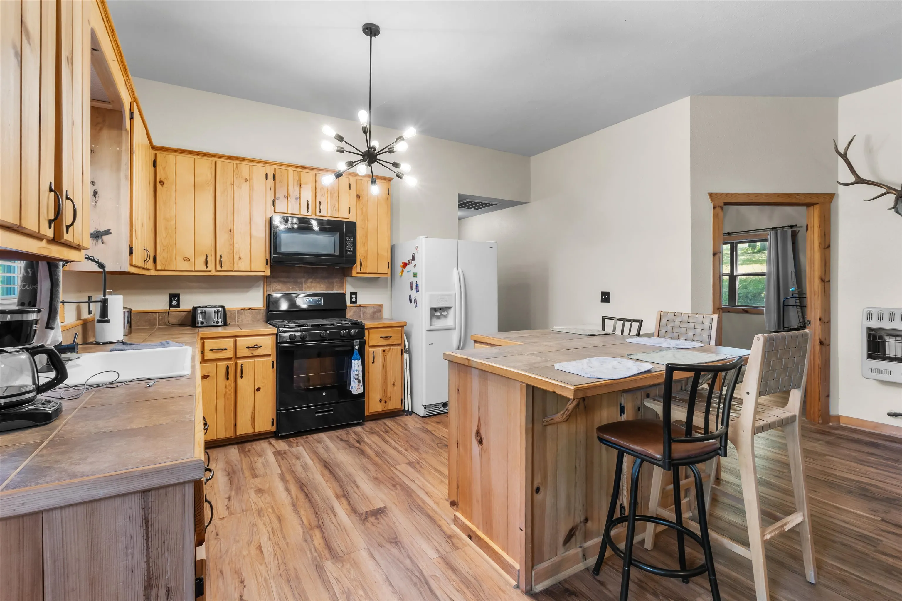 Property at 760  Red fern - Image 7