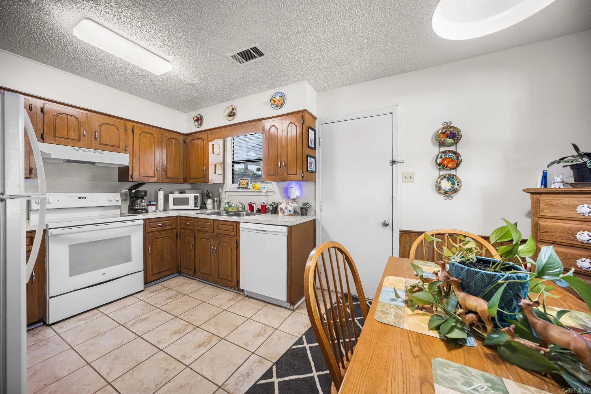Property at 110 N Park - Image 8