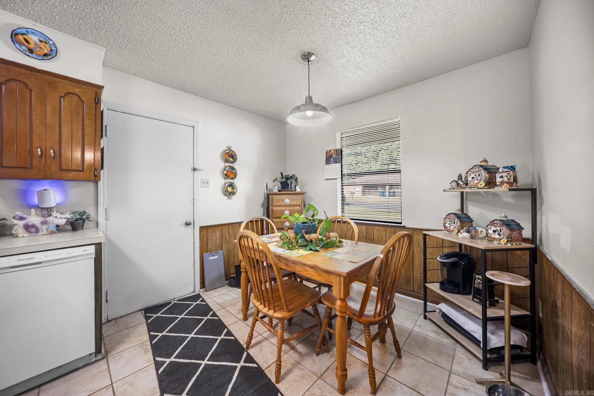 Property at 110 N Park - Image 11