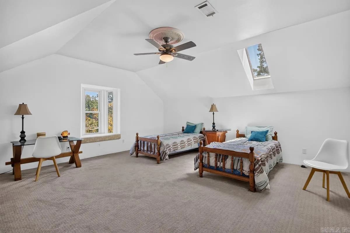 Property at 3443  Riverview - Image 30
