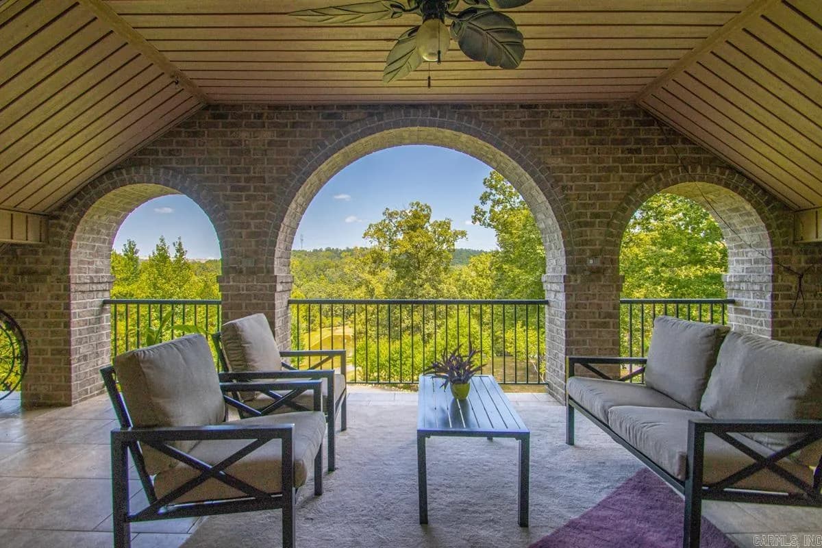Property at 3443  Riverview - Image 37