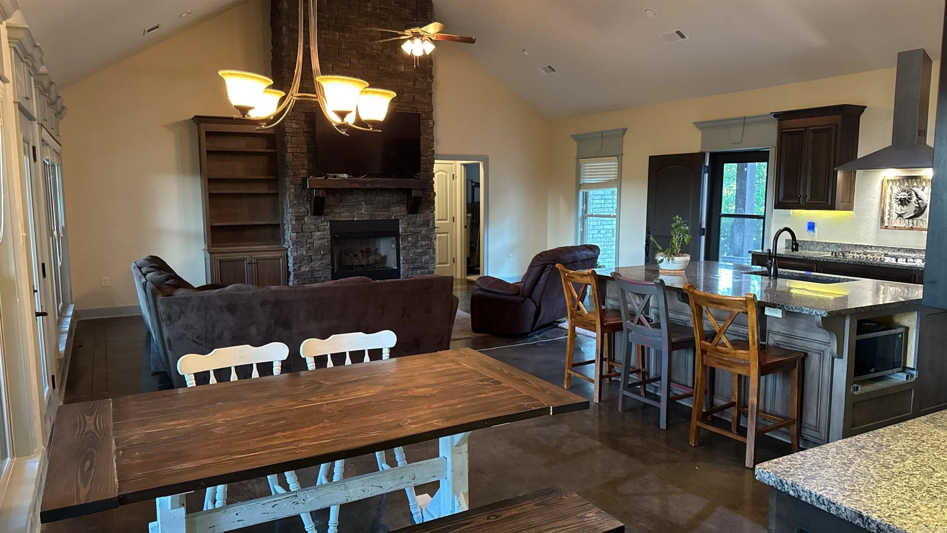 Property at 137  Mill creek - Image 10