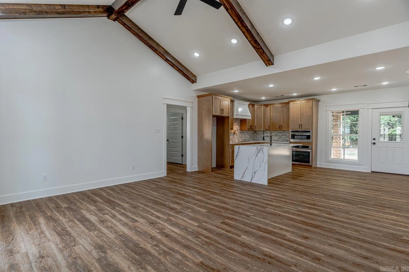 Property at 610  Cayson - Image 11