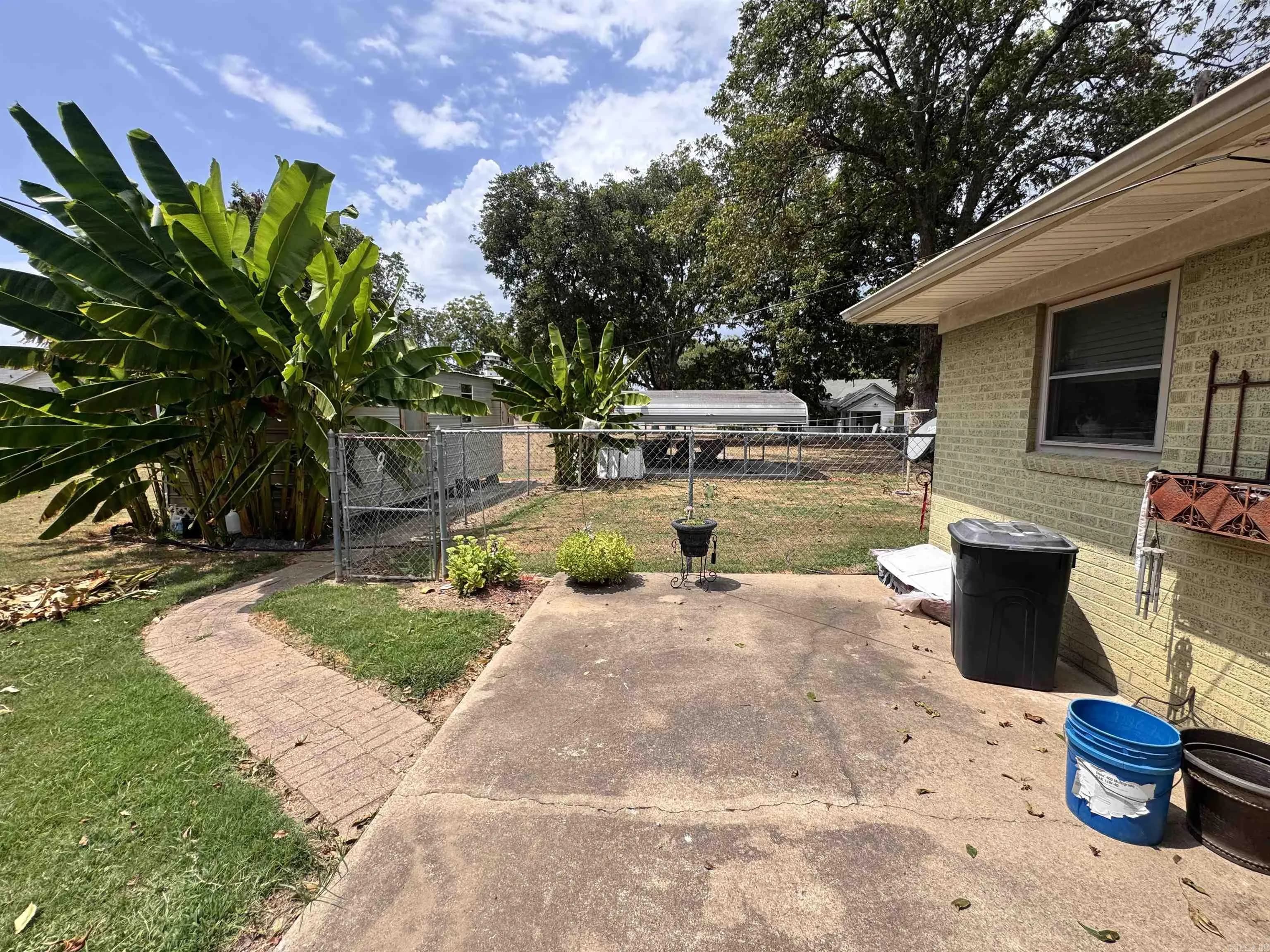 Property at 208 N Prairie - Image 24
