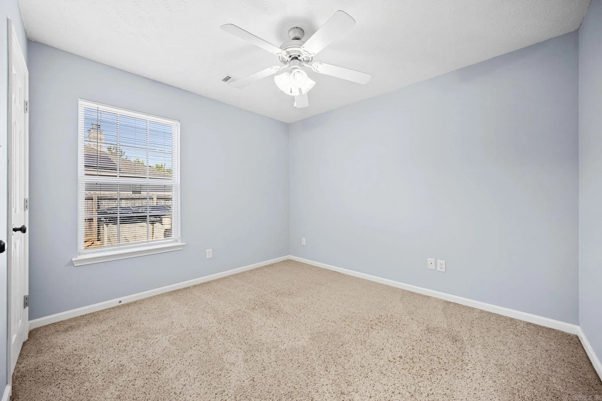 Property at 19  Lake side - Image 25