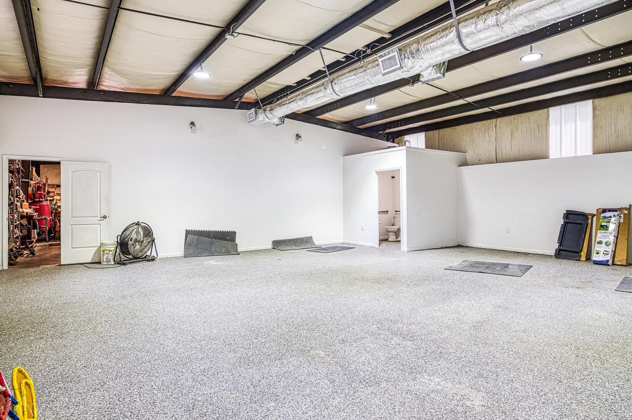 Property at 4060  N hwy 7 - Image 8