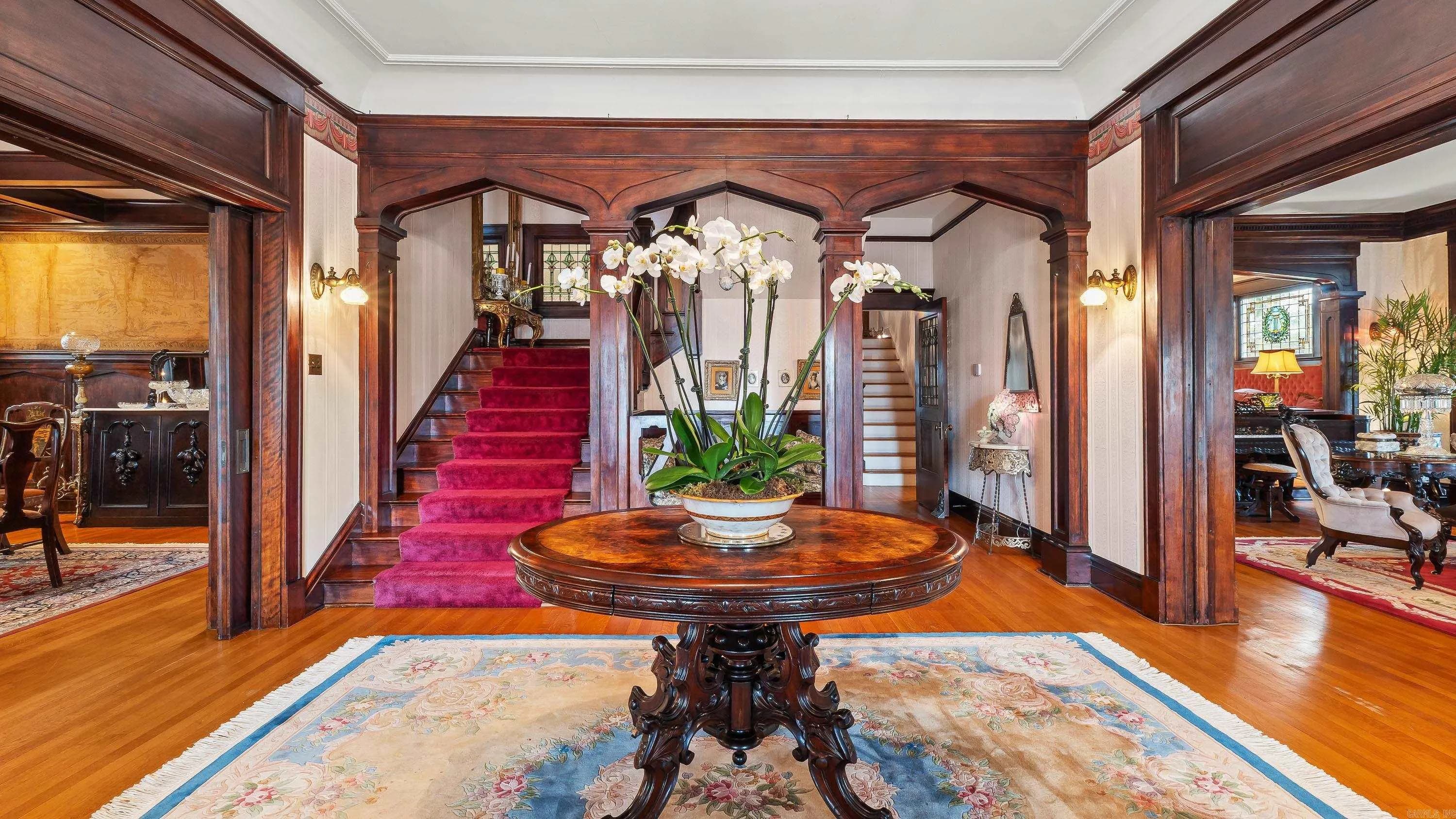 Property at 500  Hickory - Image 5