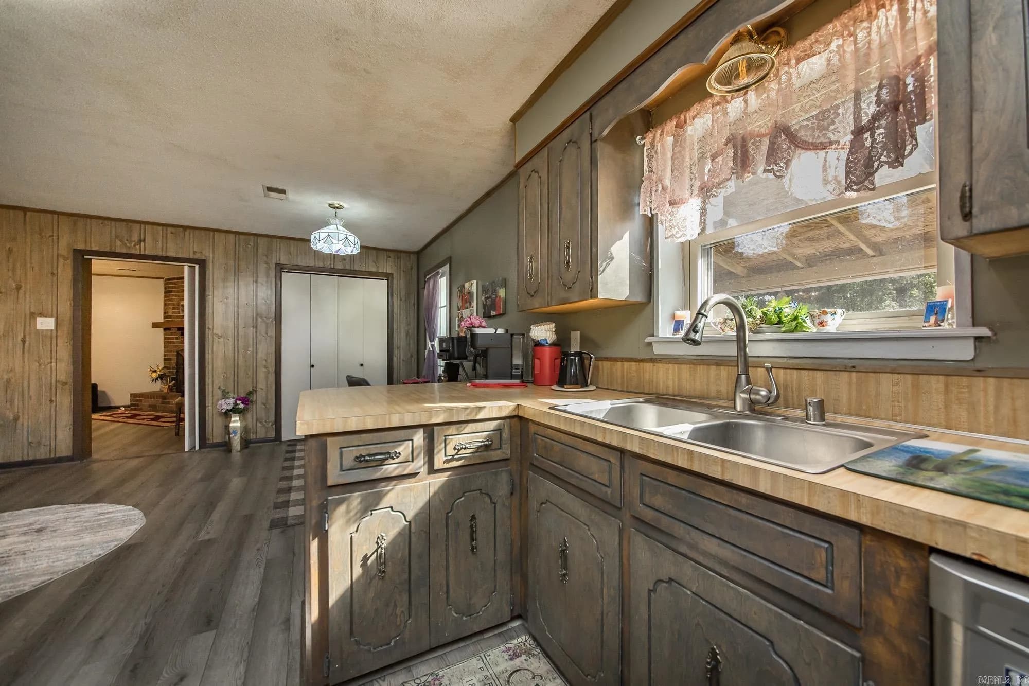 Property at 448  Candlewood - Image 17