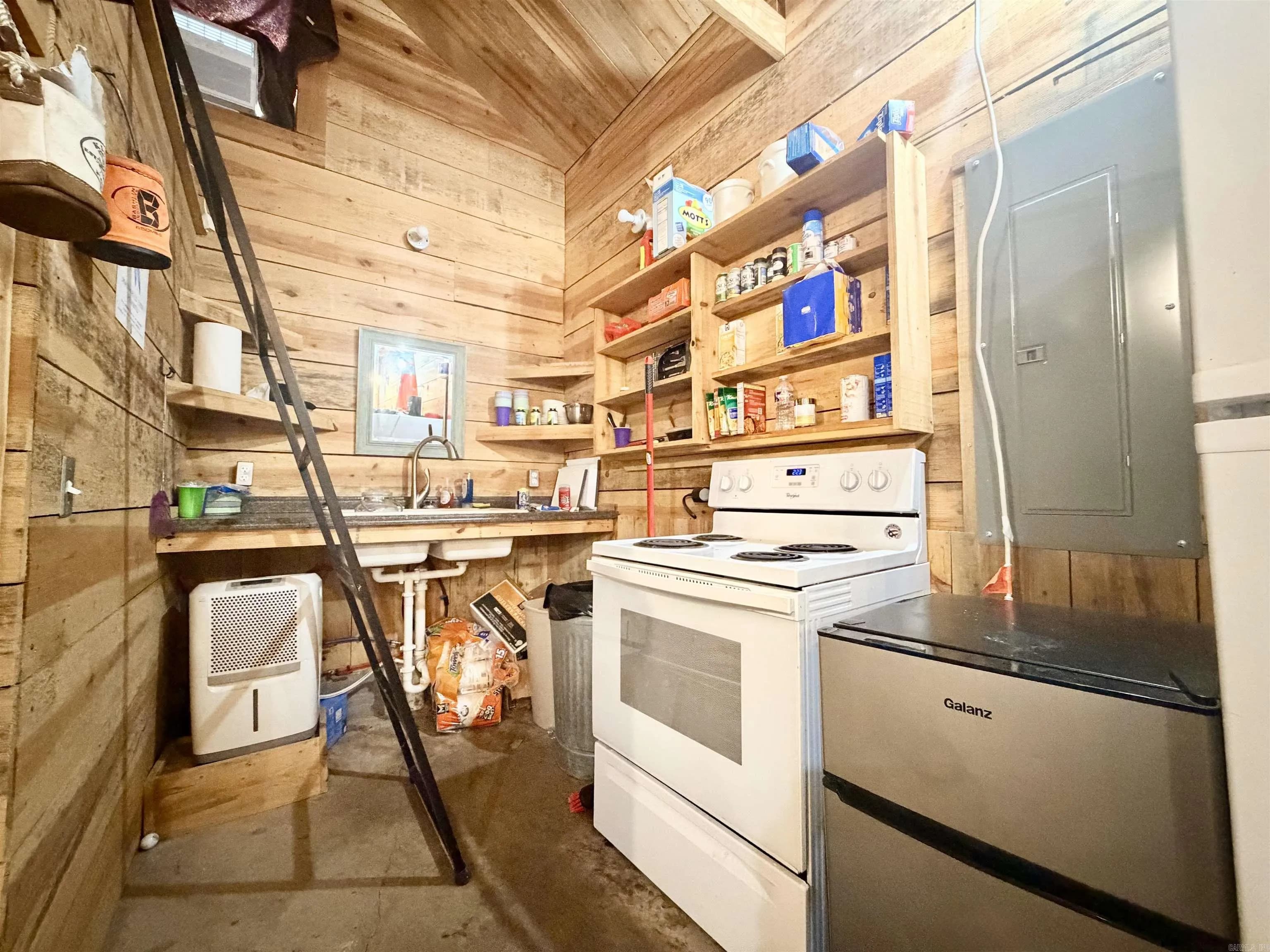 Property at 160 & 170  Honey bee road - Image 22