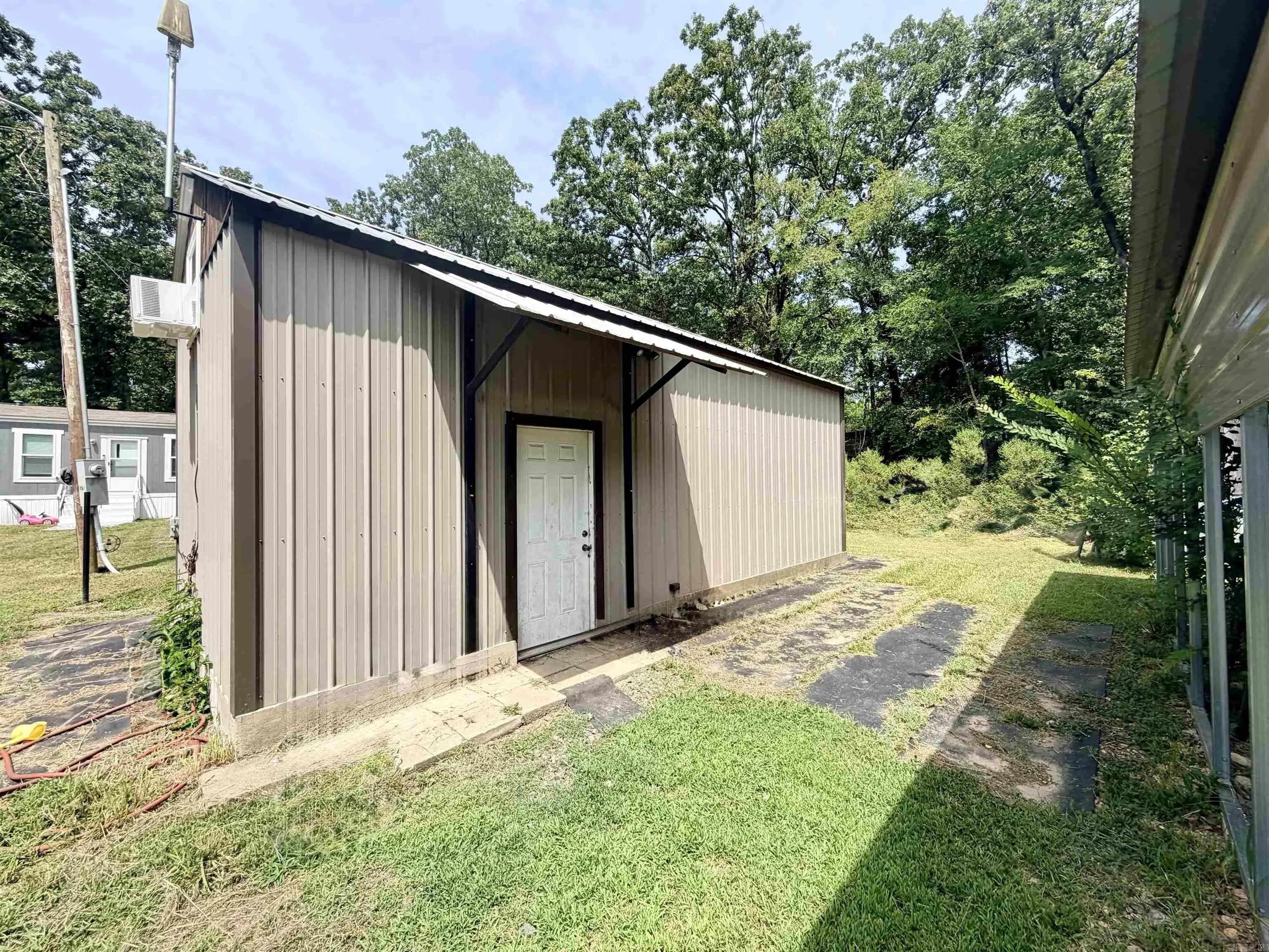 Property at 160 & 170  Honey bee road - Image 17