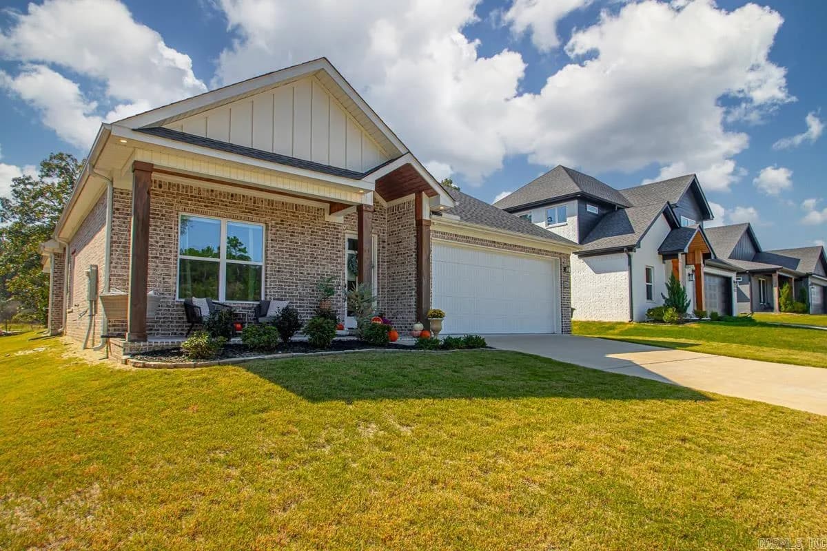 Property at 2565  Kara - Image 2