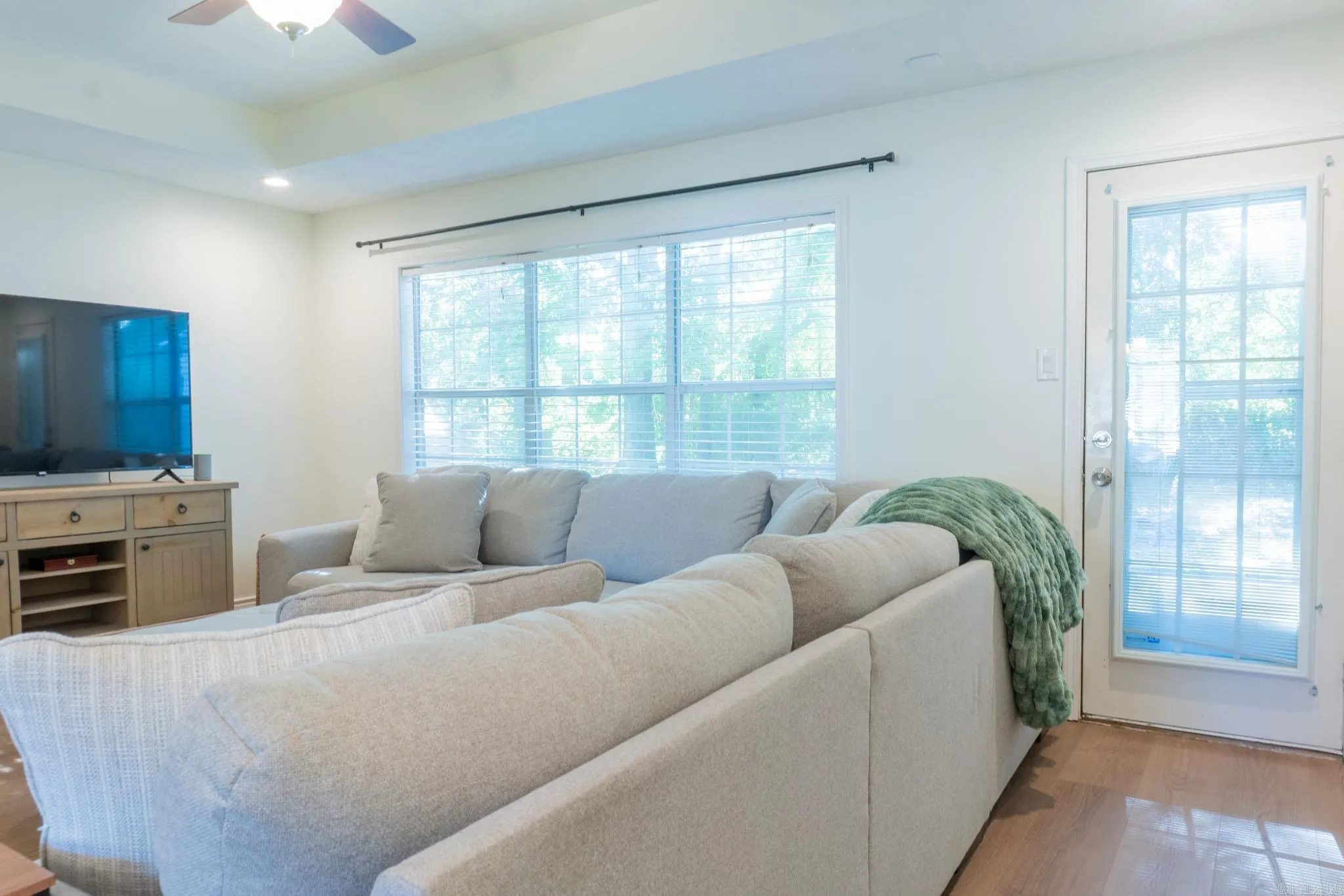 Property at 12  Windamere cove - Image 4