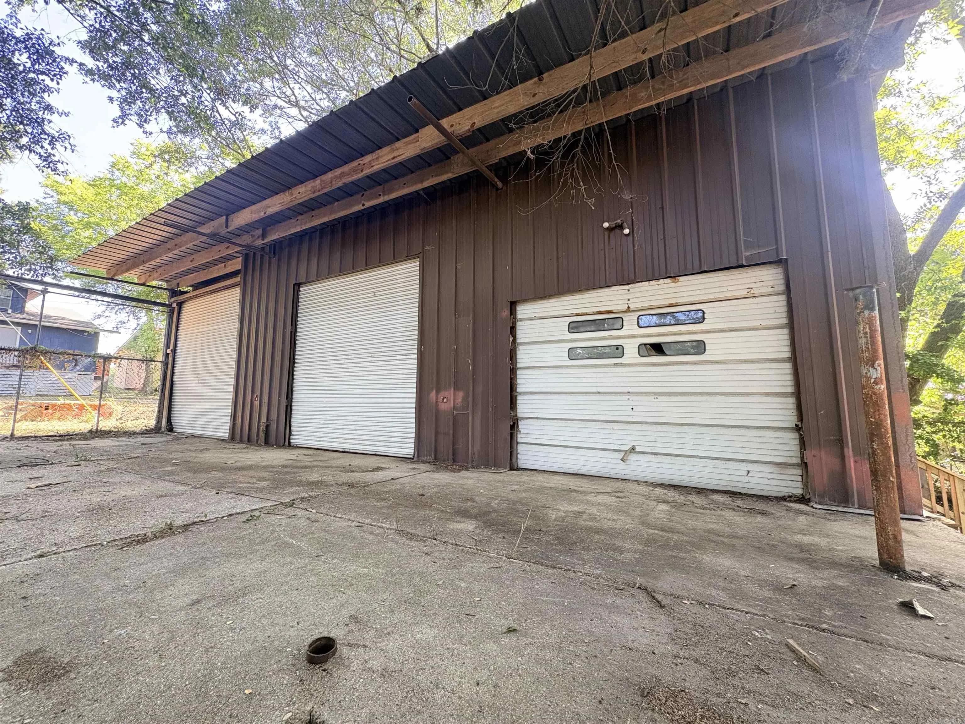 Property at 716 W Oak - Image 1