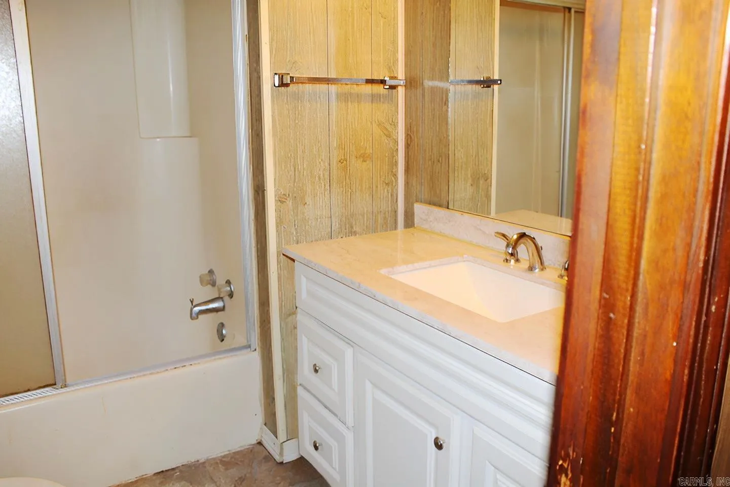 Property at 2012  Poplar - Image 19