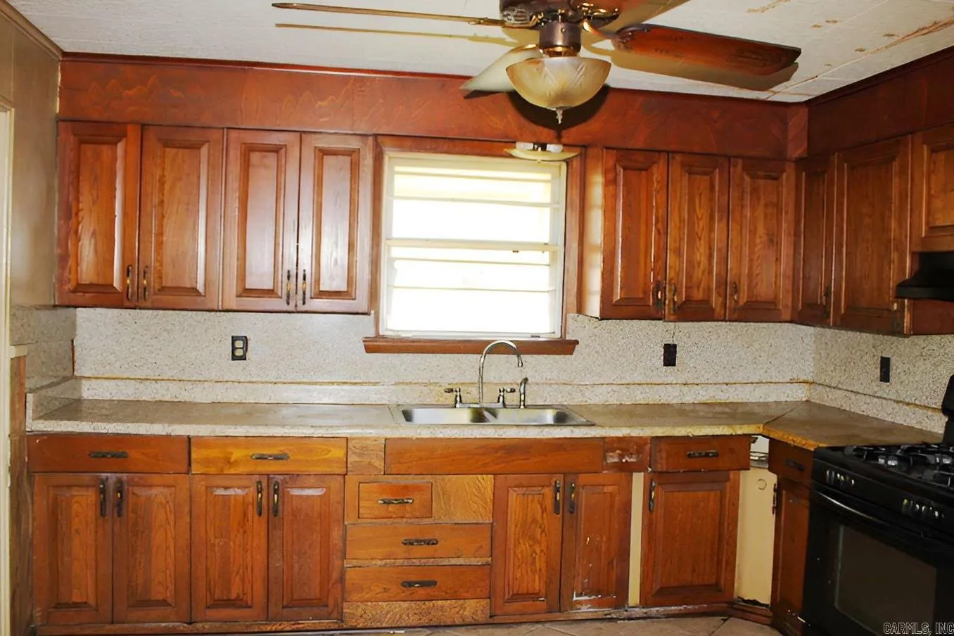 Property at 2012  Poplar - Image 12