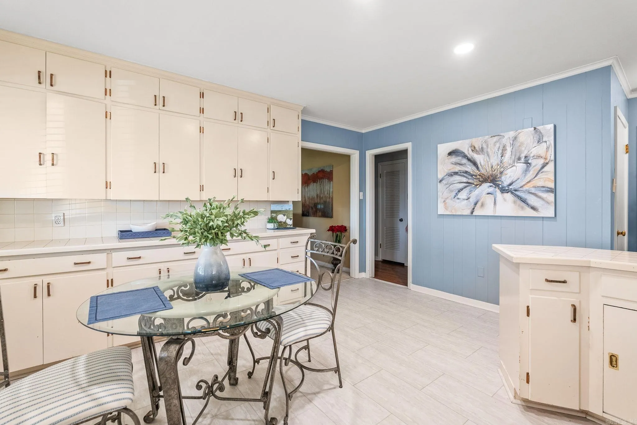 Property at 800  Grandview - Image 13