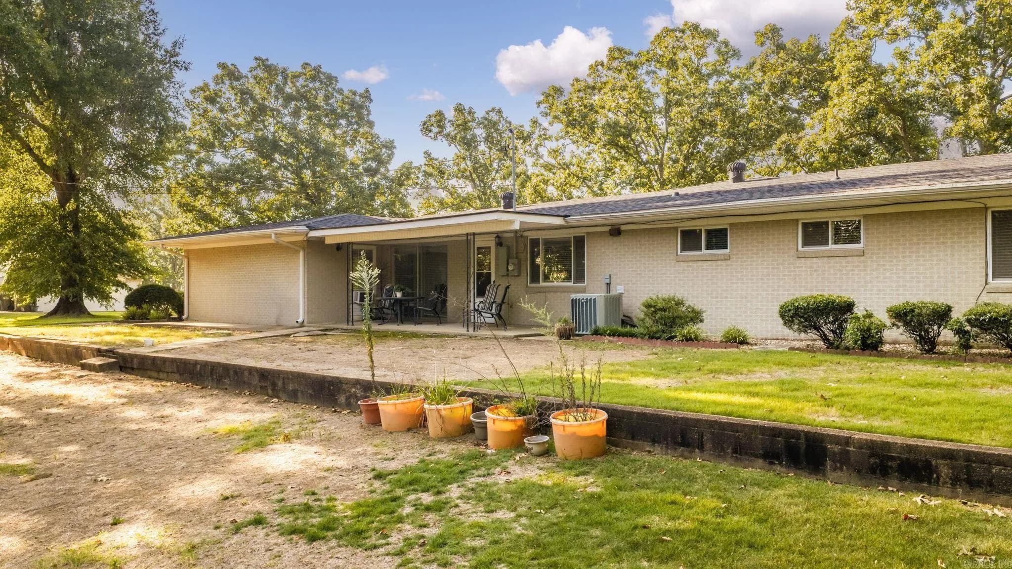 Property at 800  Grandview - Image 3
