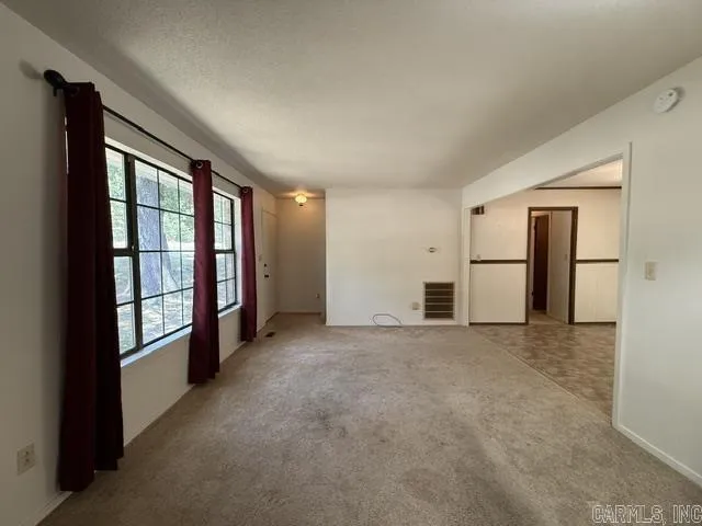 Property at 3015  Debra - Image 7