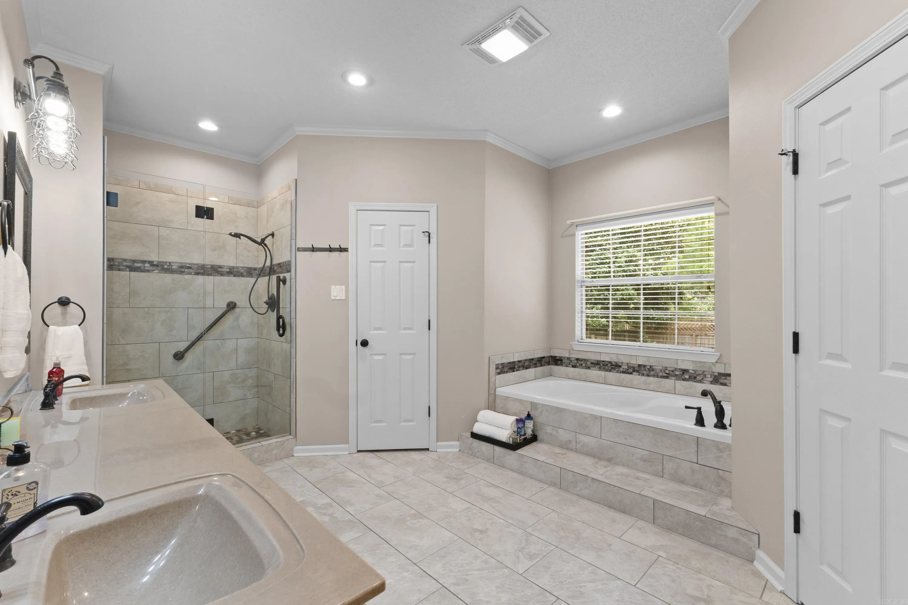 Property at 1515  John ed - Image 19