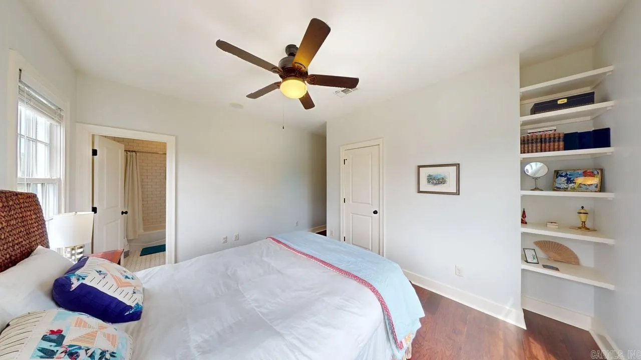 Property at 860  Reynolds - Image 43