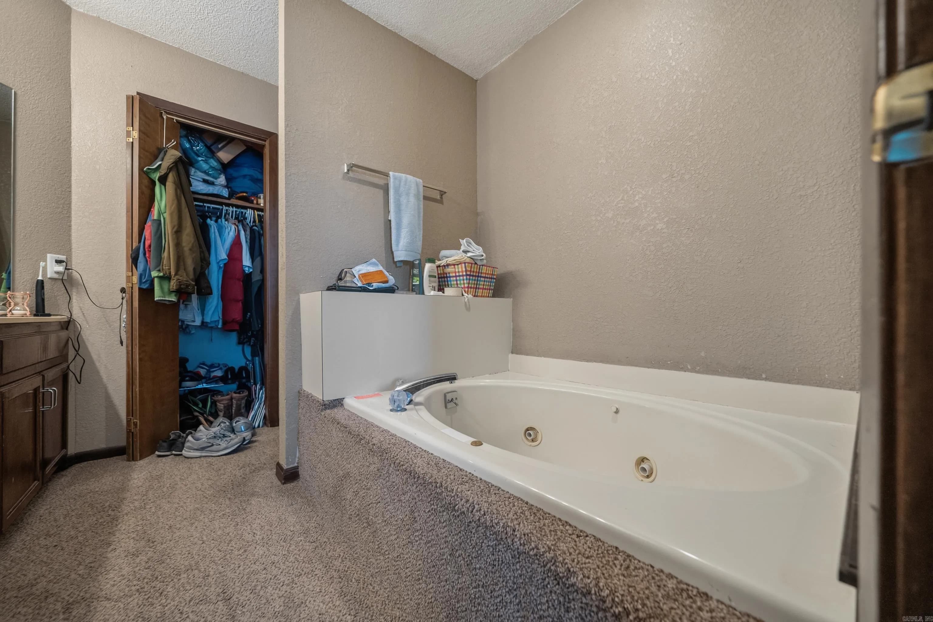 Property at 203  Stearns - Image 20
