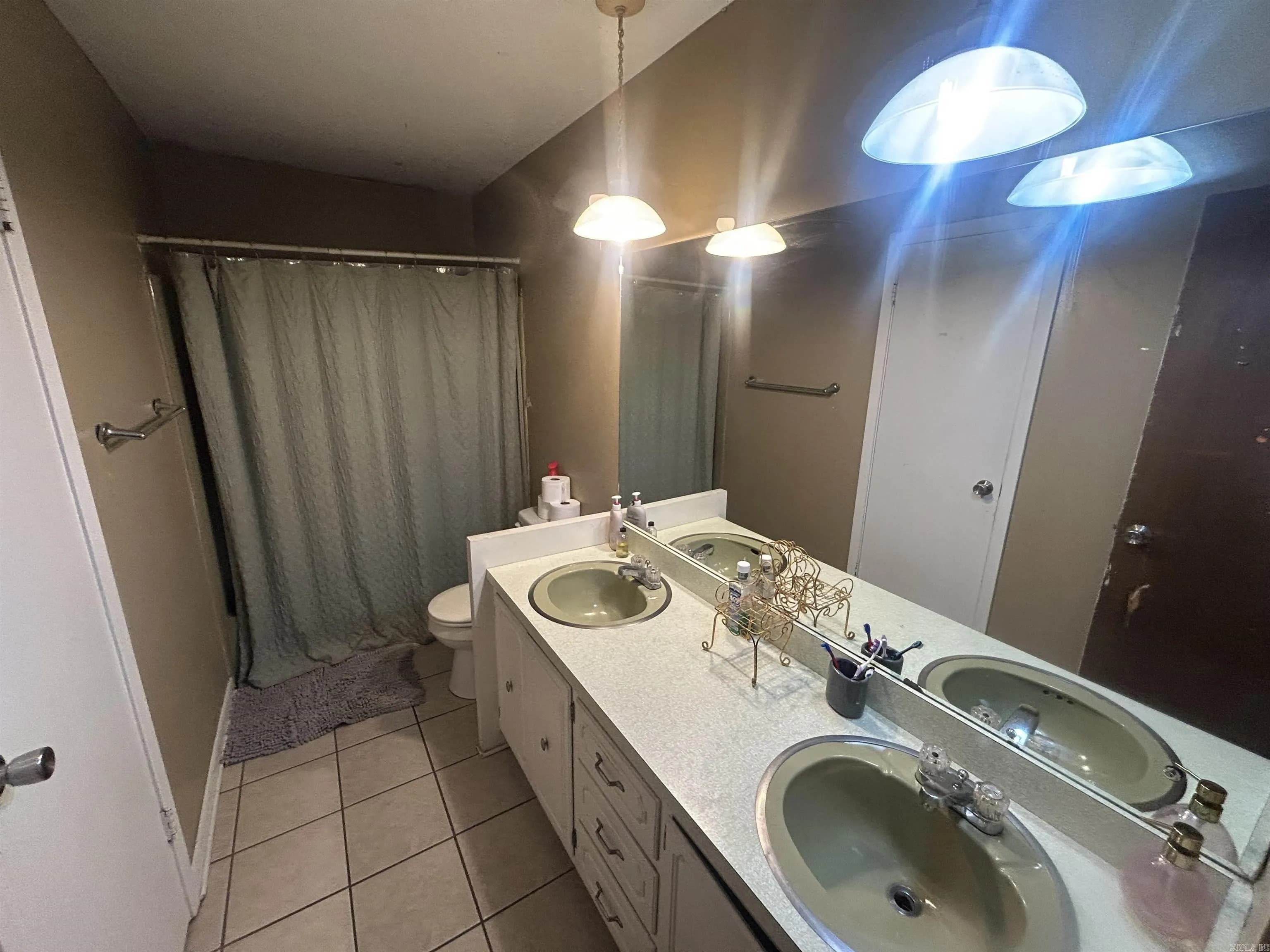Property at 31  Indian trail - Image 14