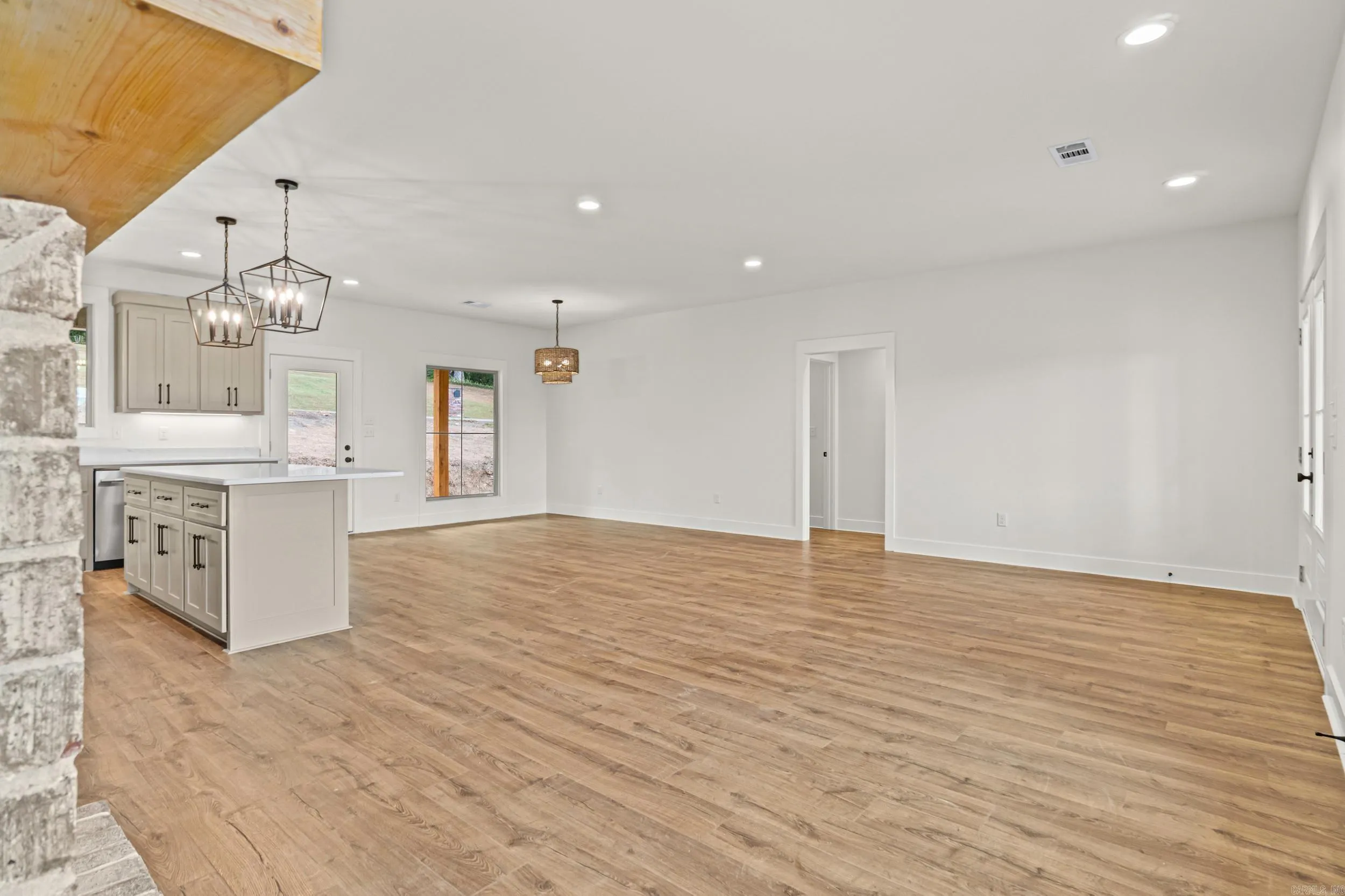 Property at 610  Adamson - Image 6