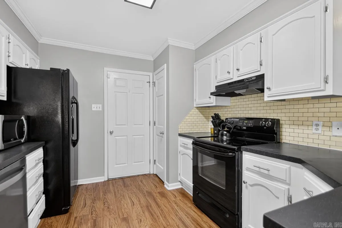 Property at 27  Oak ridge - Image 14