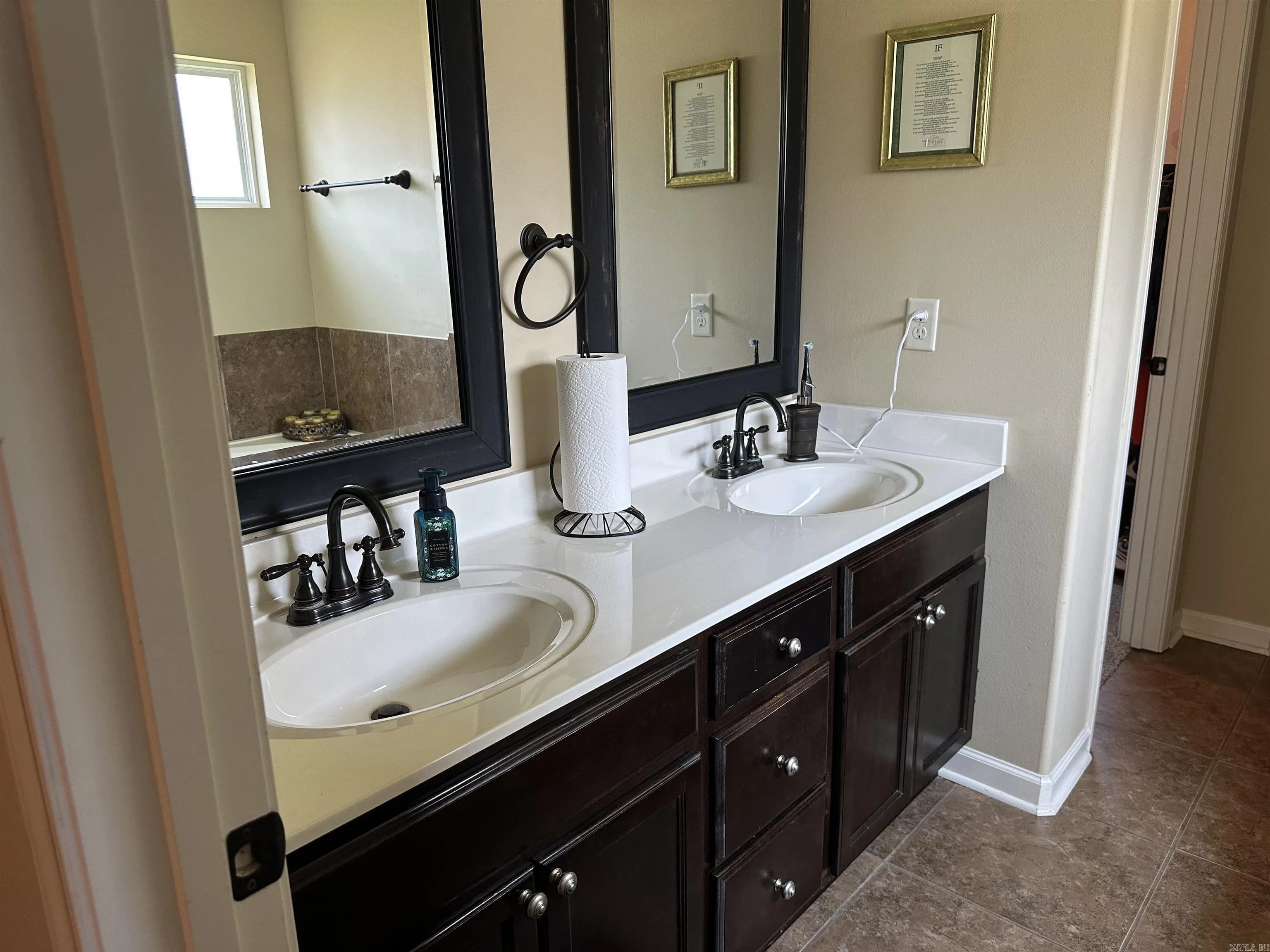Property at 5304  Glenn - Image 17