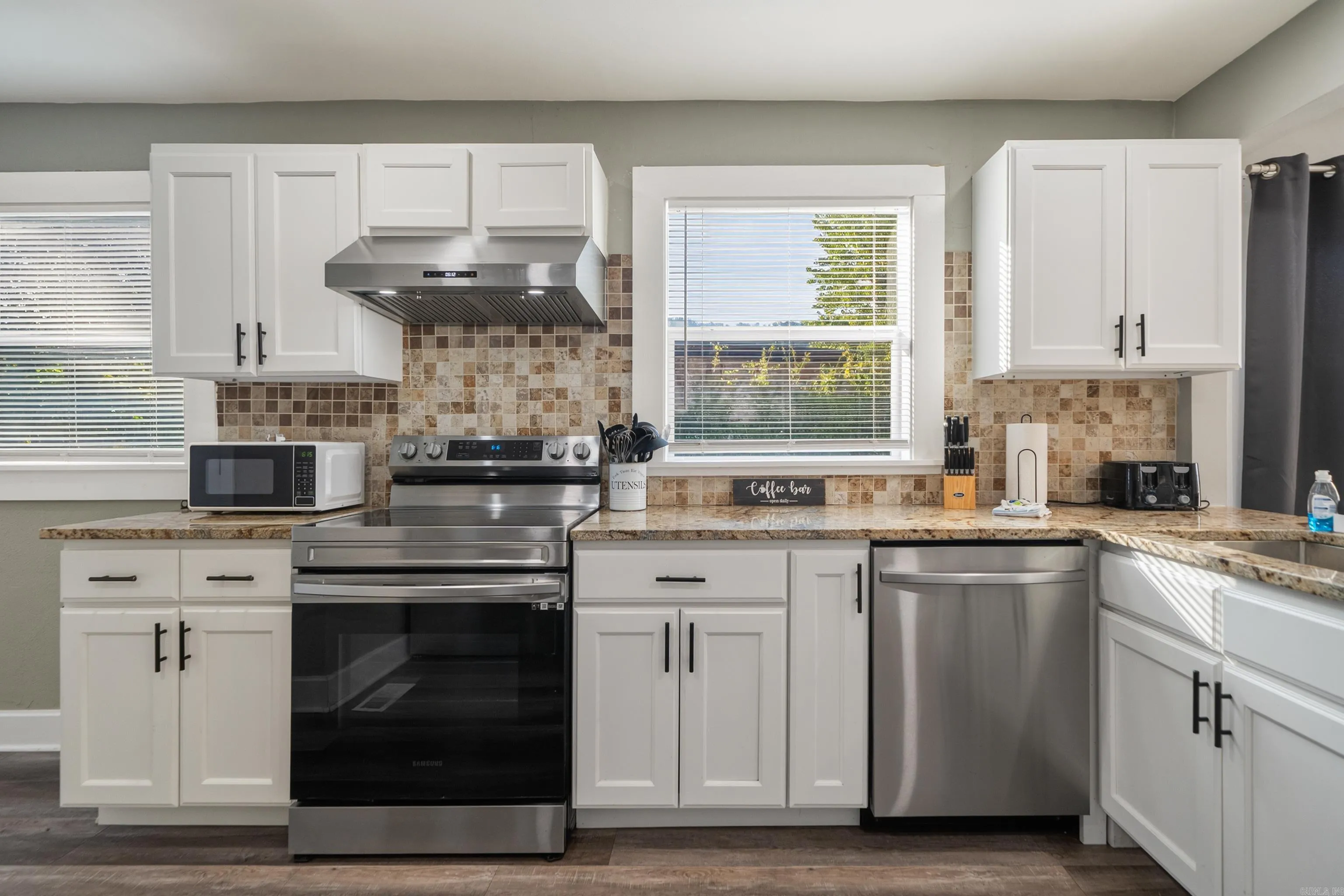 Property at 221  Hazel - Image 13