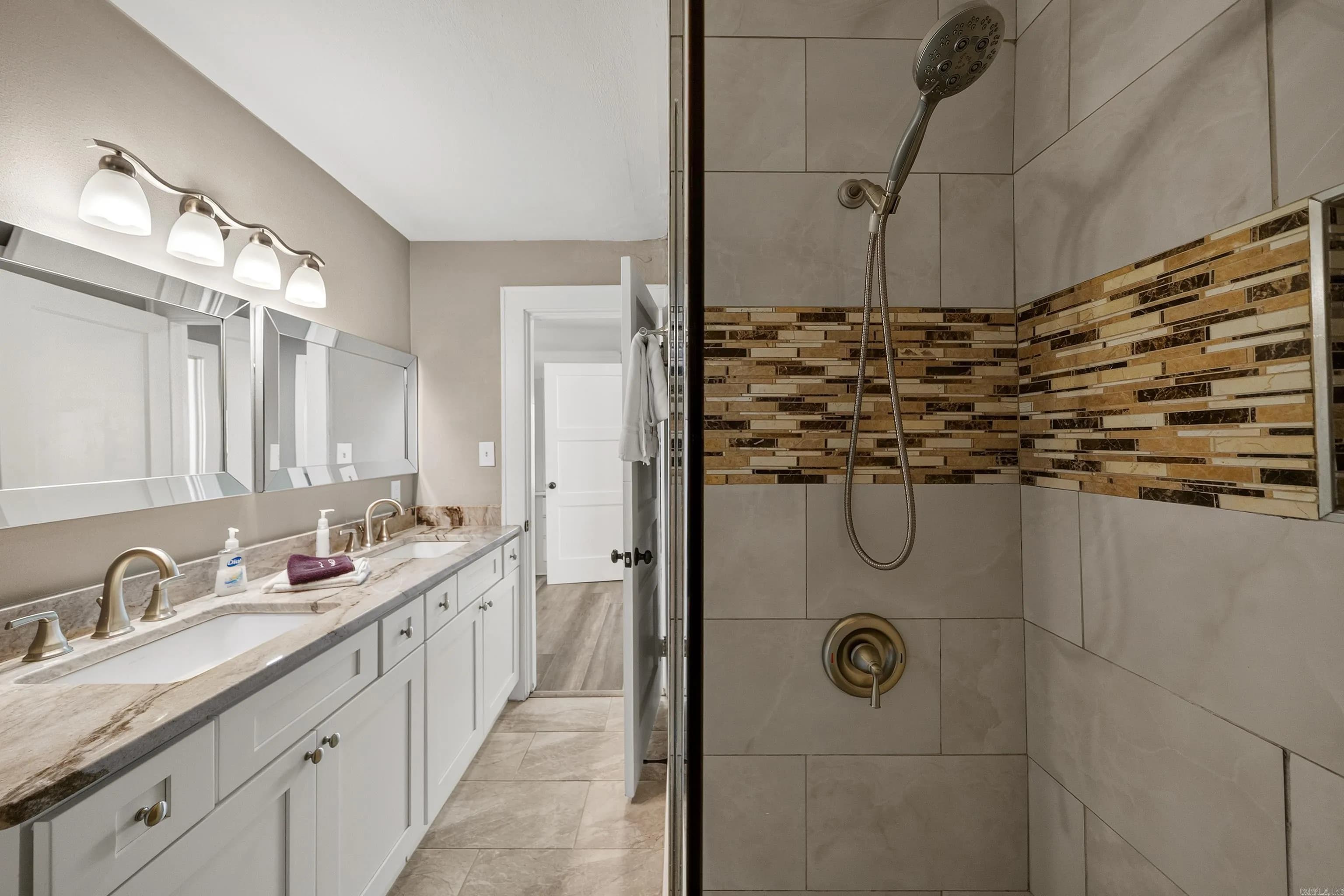 Property at 221  Hazel - Image 26