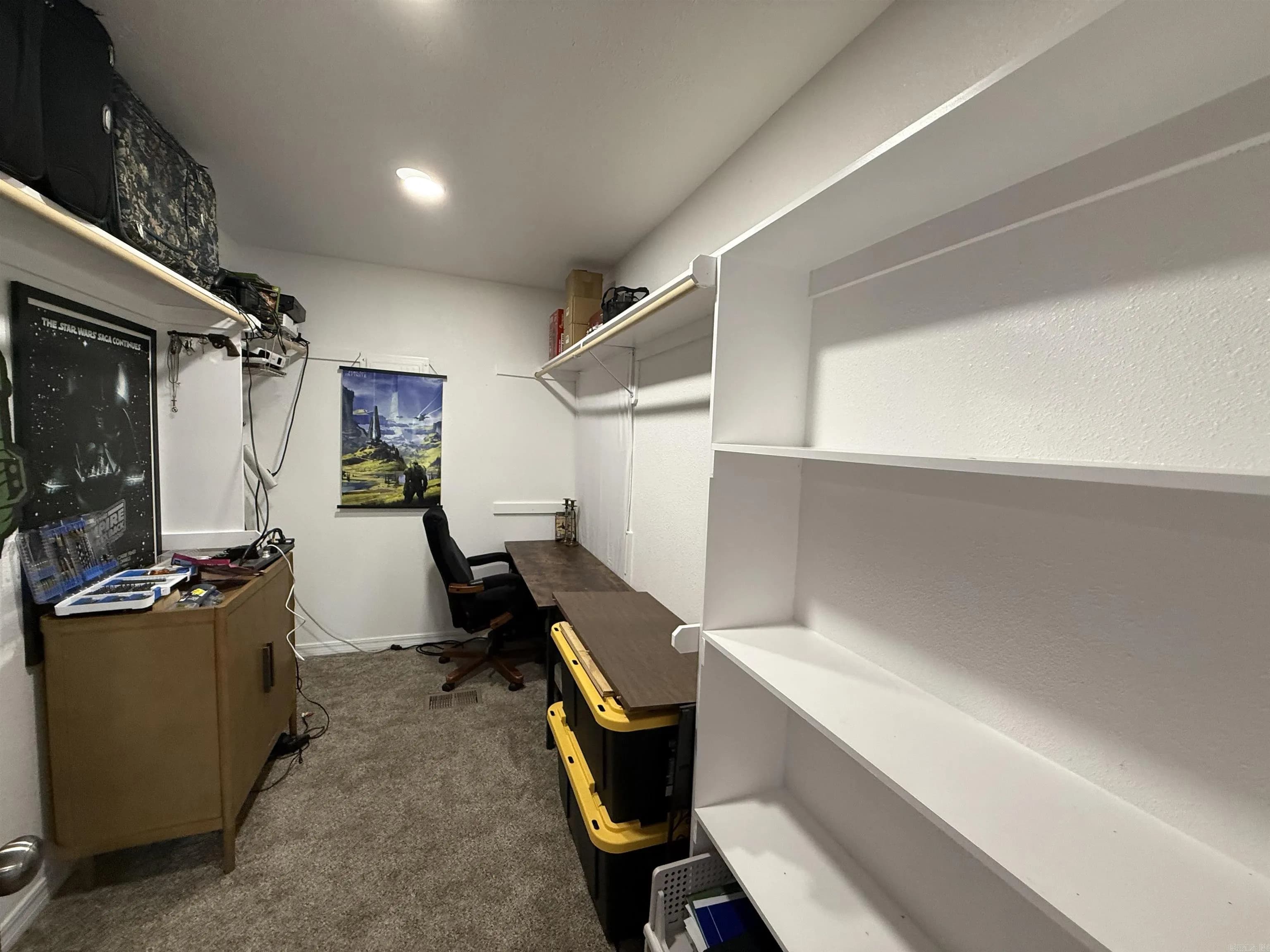 Property at 305  Farris - Image 13