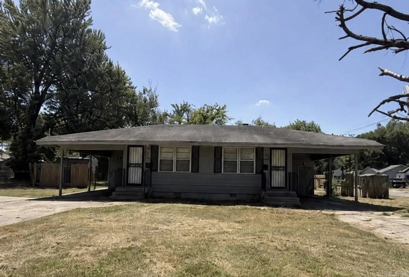 Property at 4700/4702  Lynch - Image 1