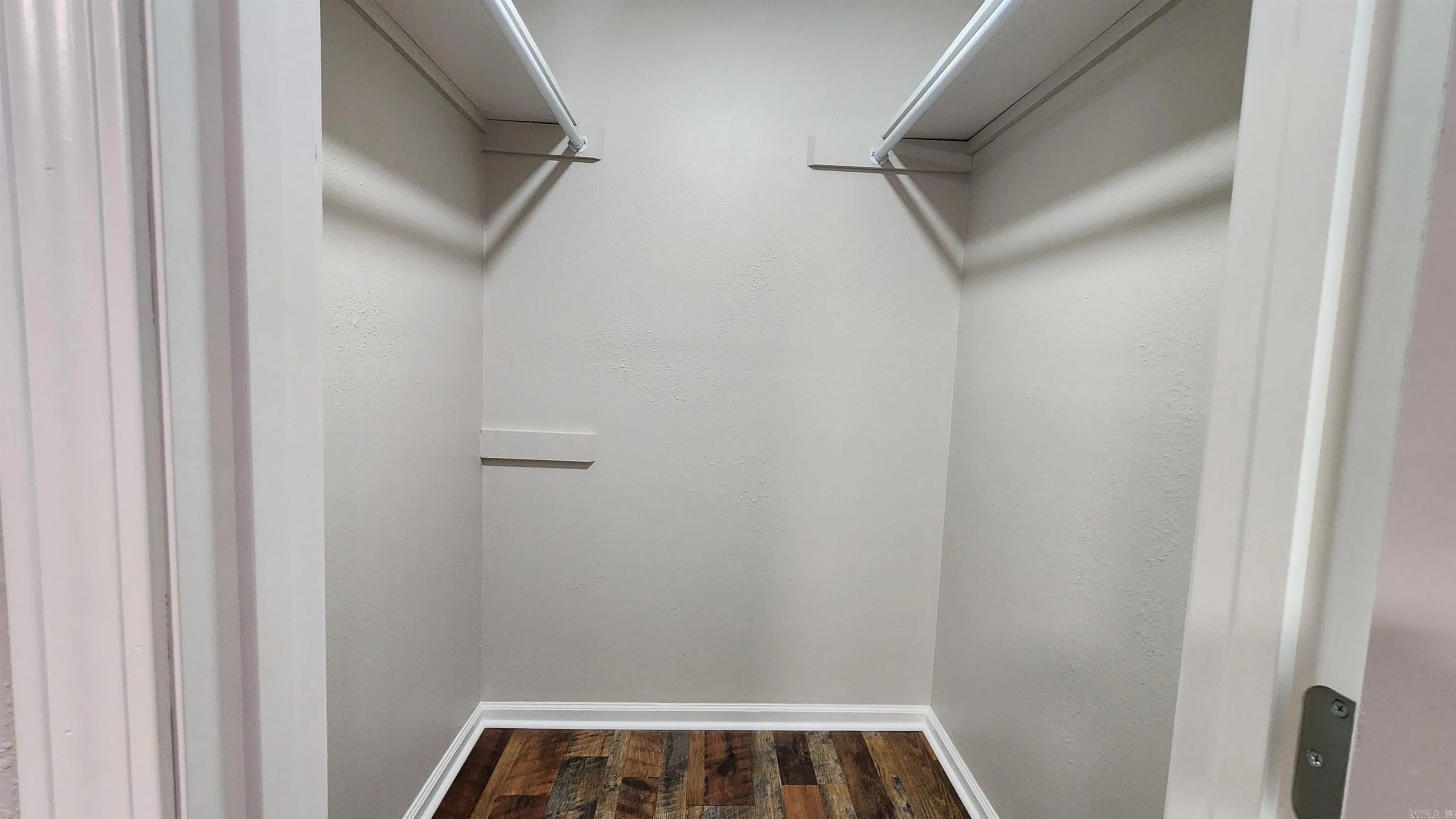 Property at 106  Bellevue - Image 24